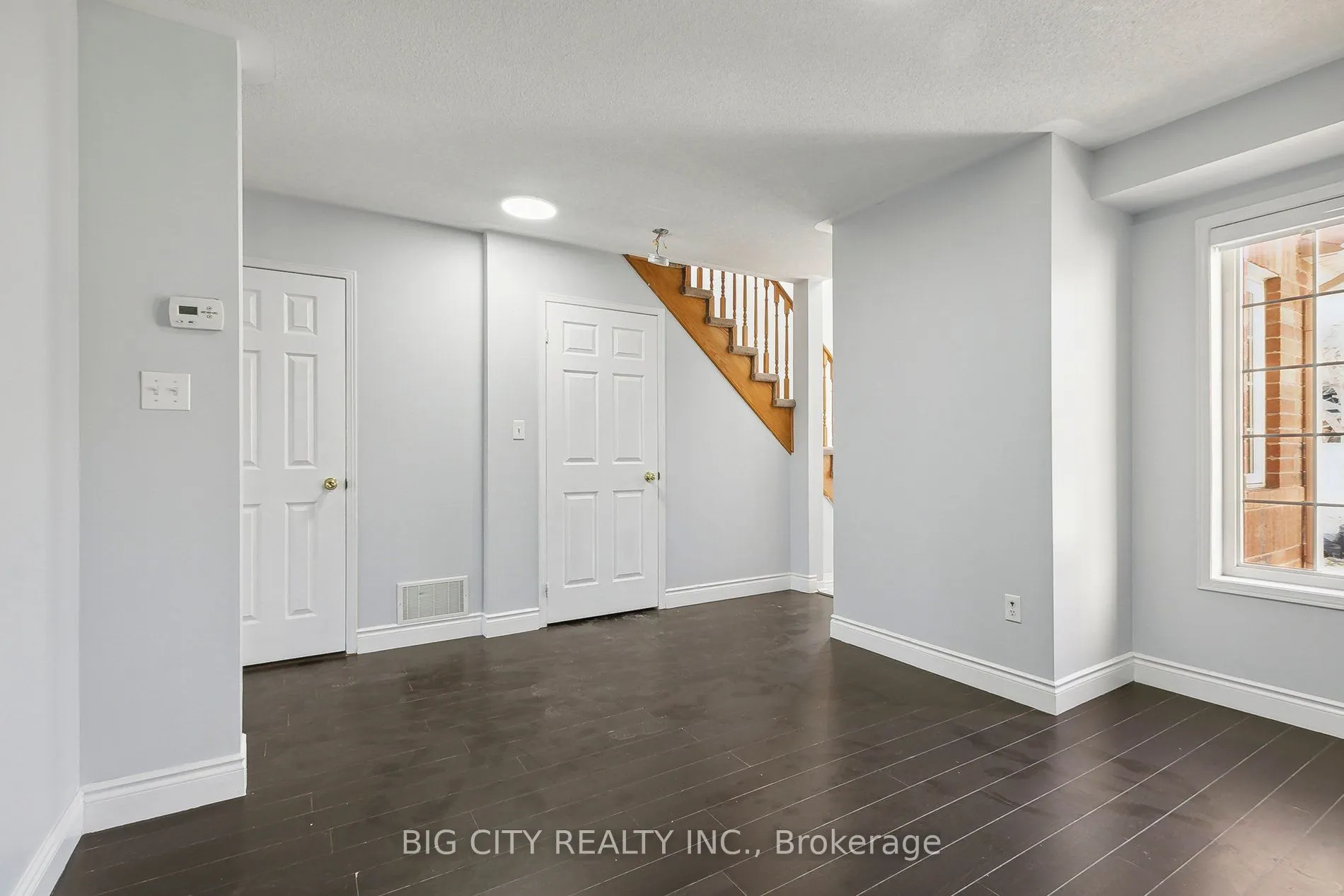 27 Angier Crescent, #Upper