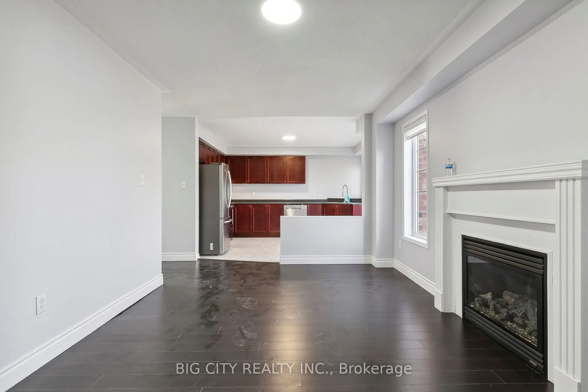 27 Angier Crescent, #Upper