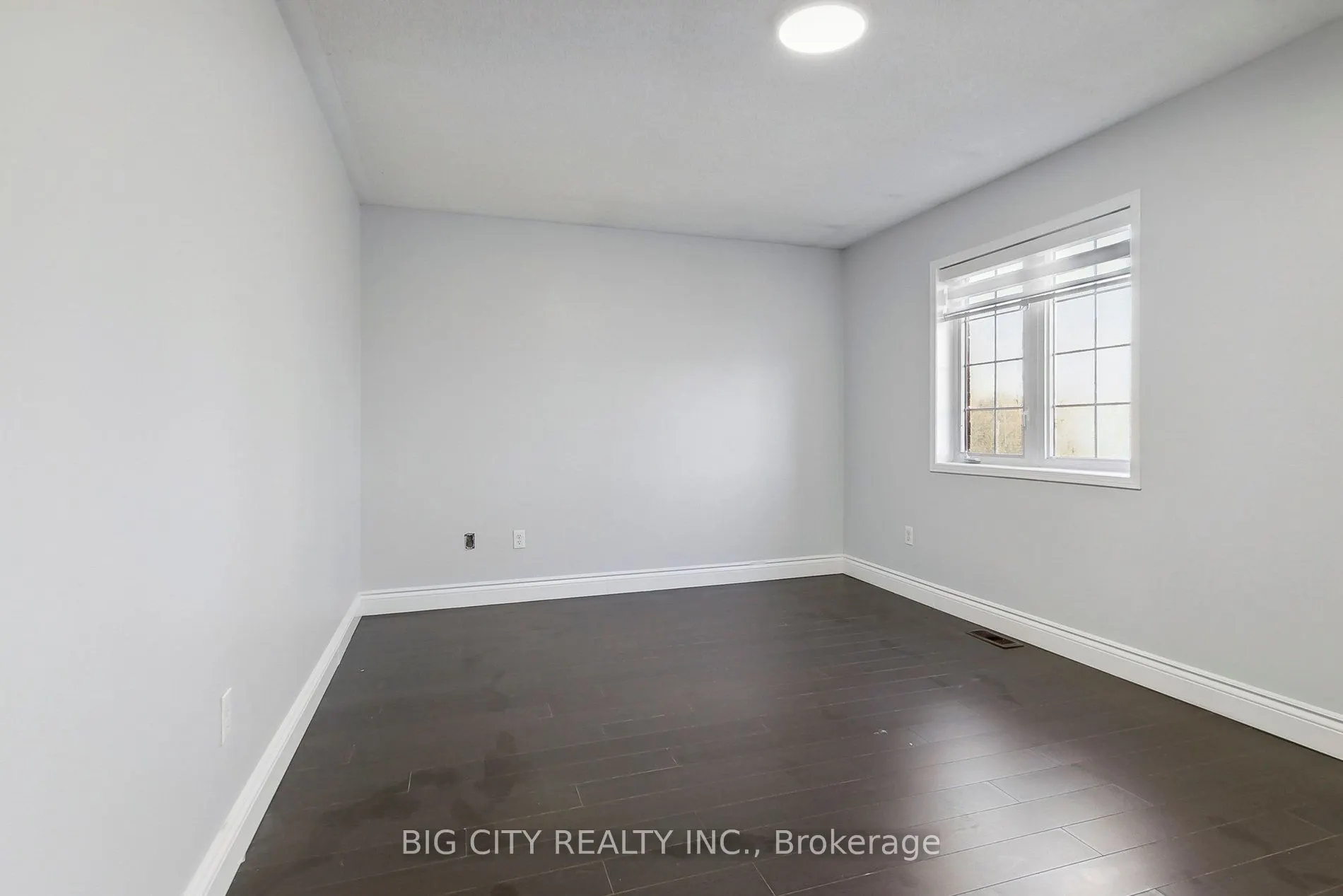 27 Angier Crescent, #Upper