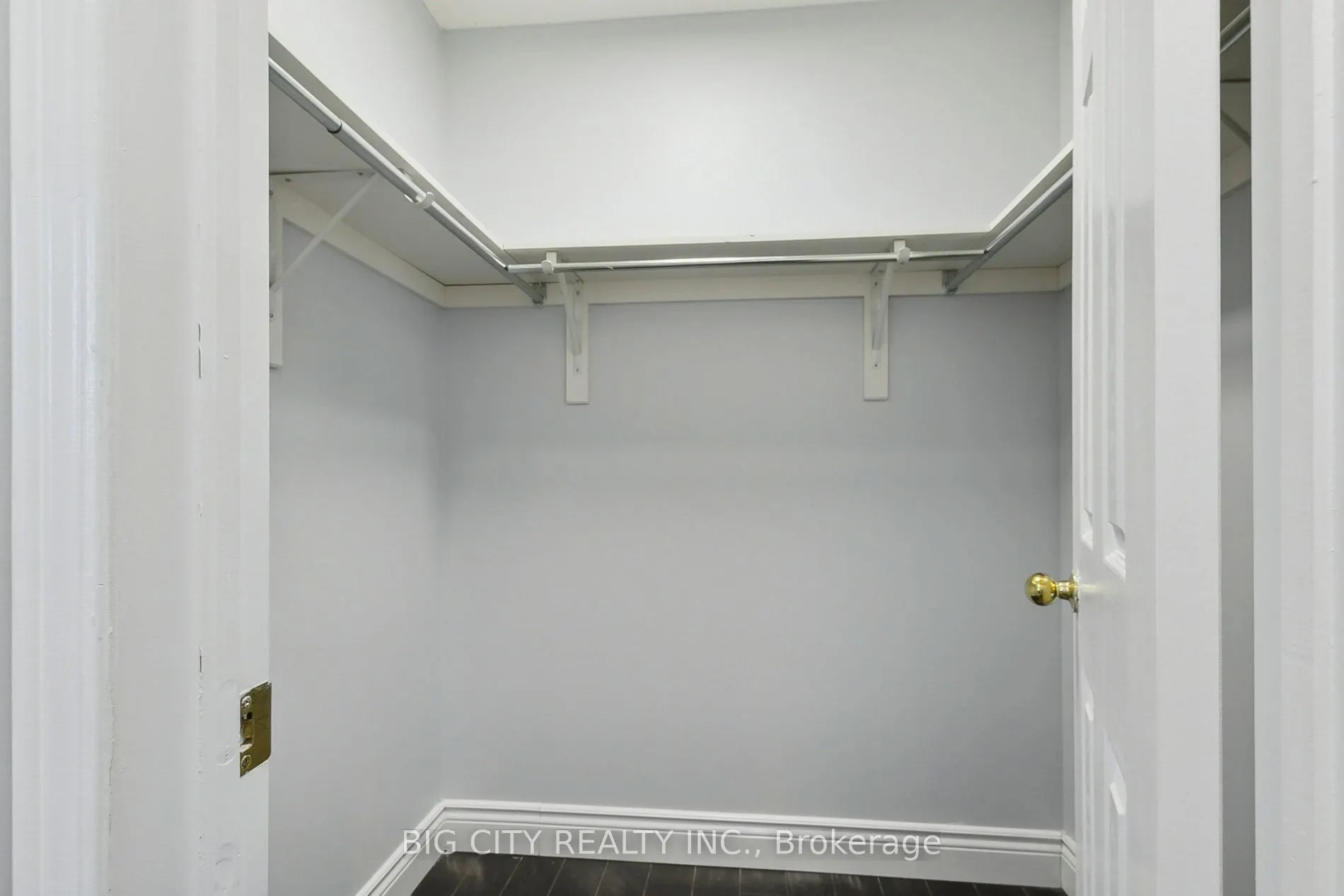 27 Angier Crescent, #Upper