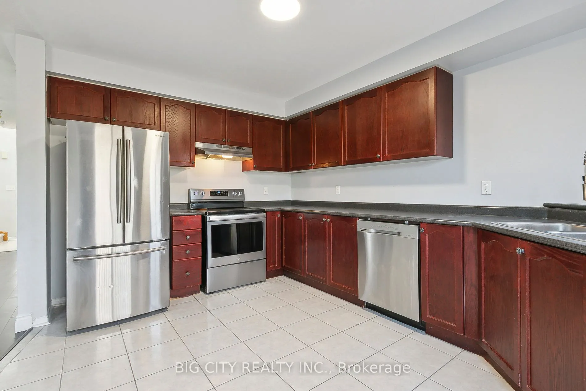 27 Angier Crescent, #Upper