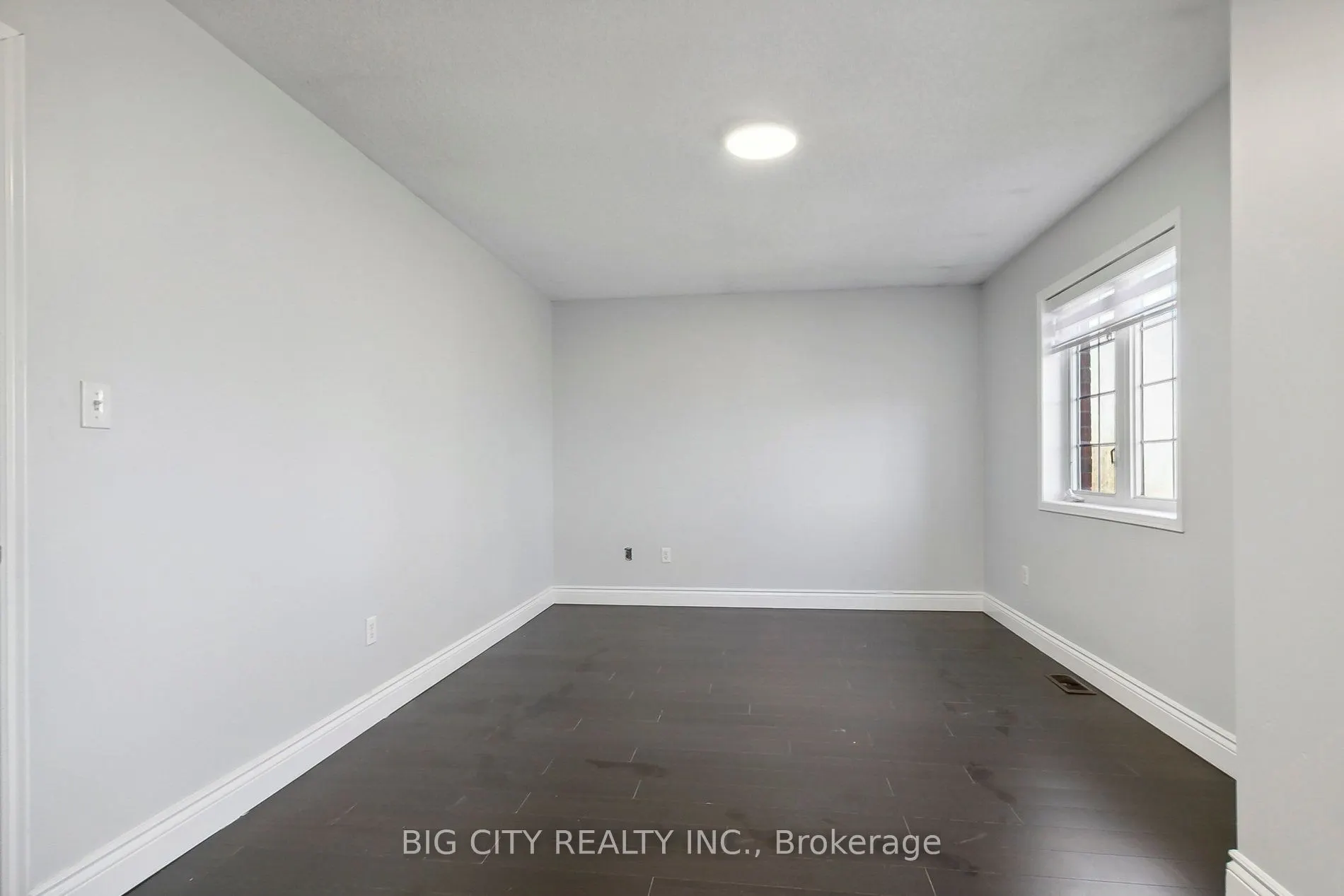 27 Angier Crescent, #Upper