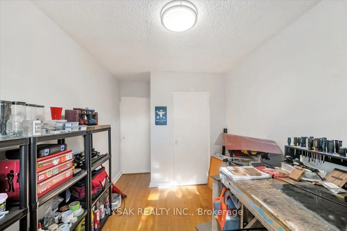1033 Ravine Road