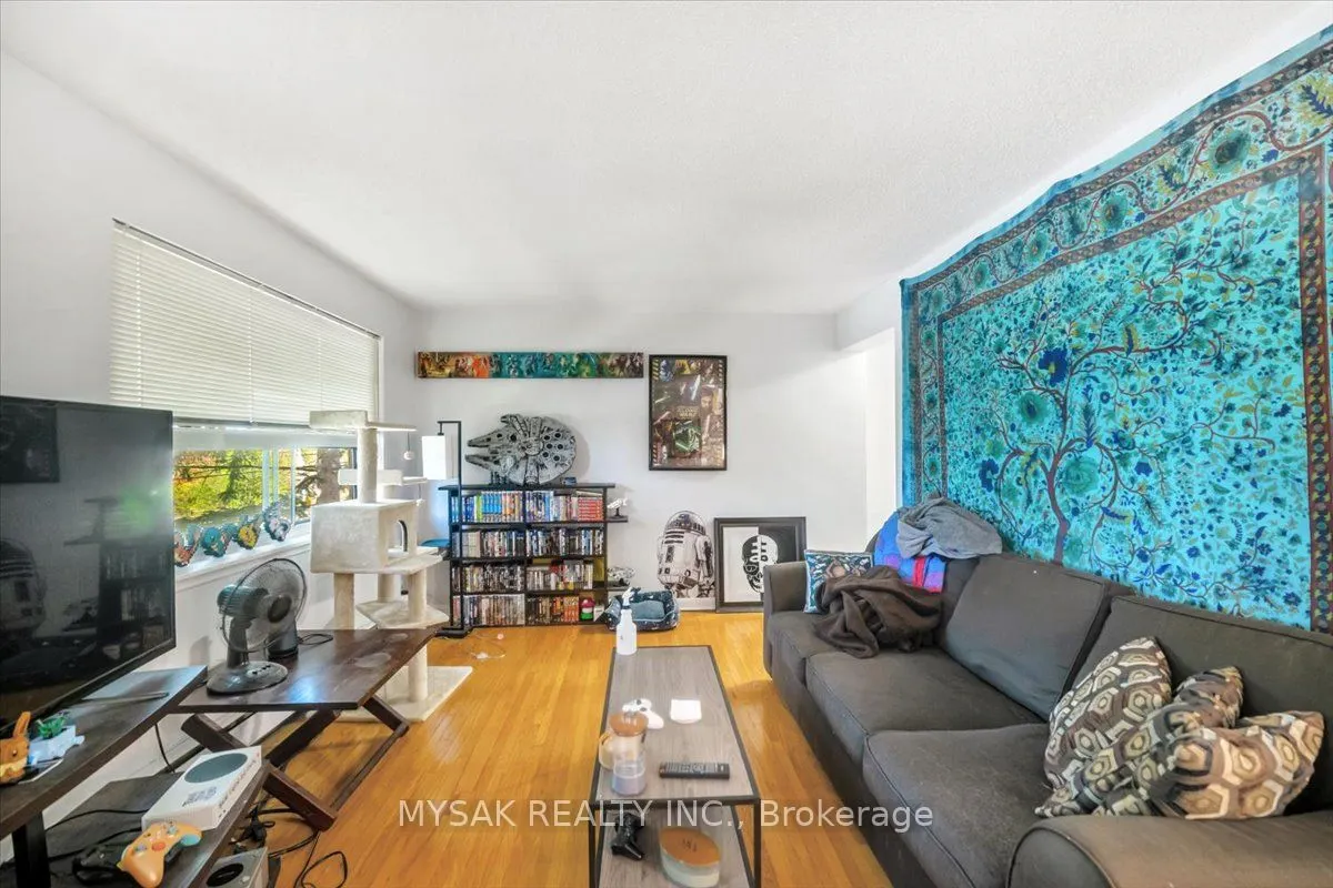 1033 Ravine Road
