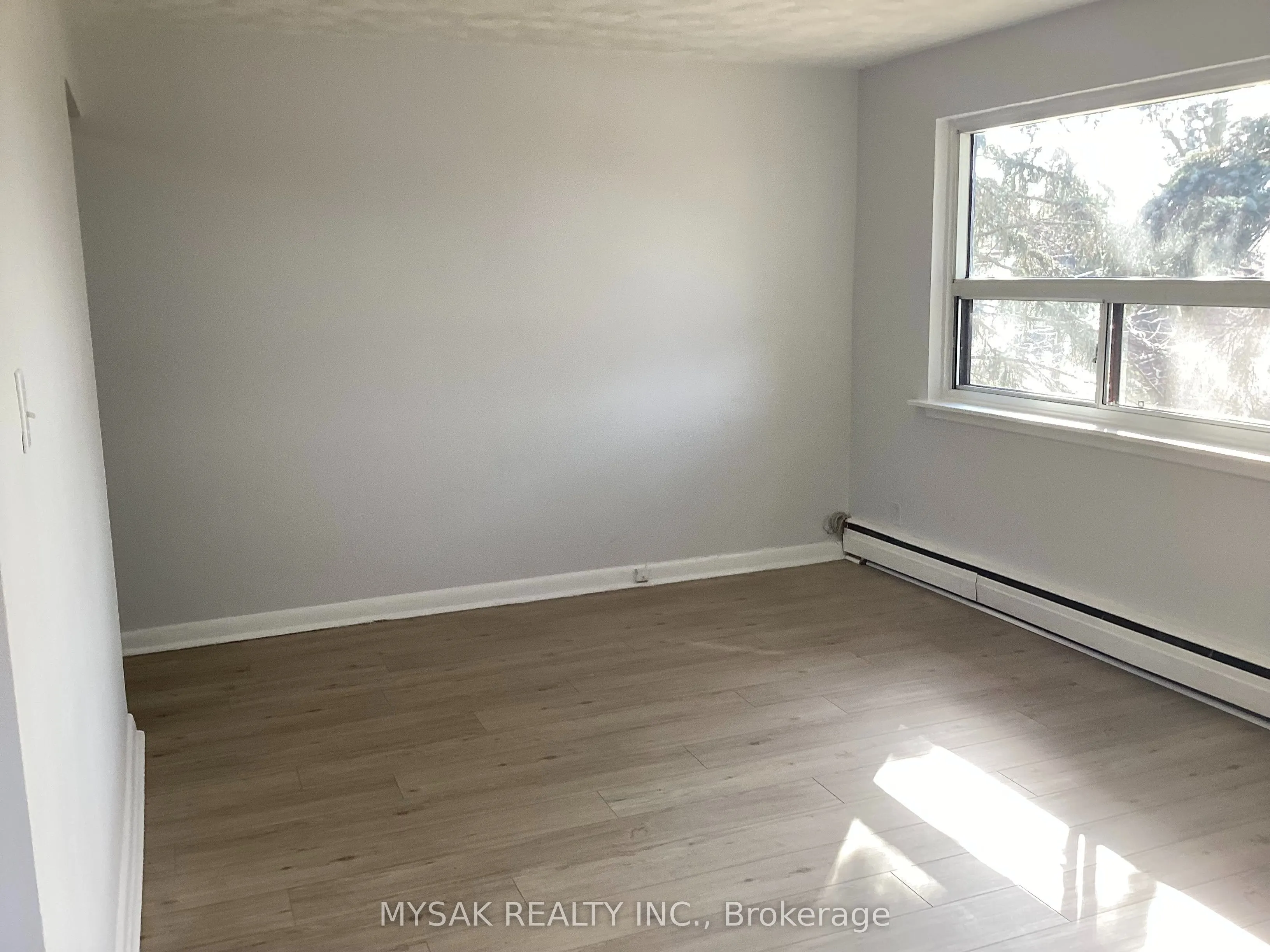 1033 Ravine Road
