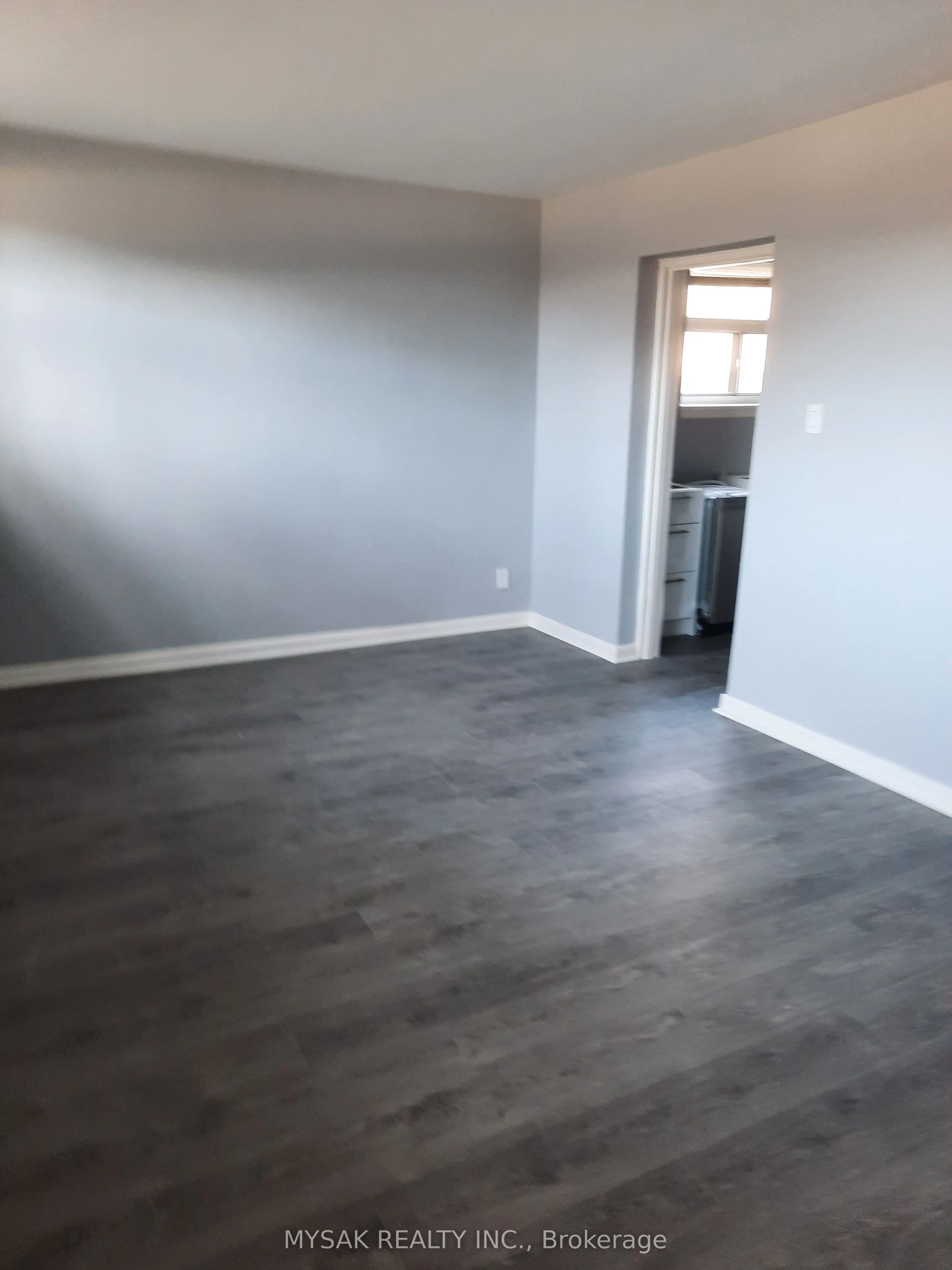 1033 Ravine Road