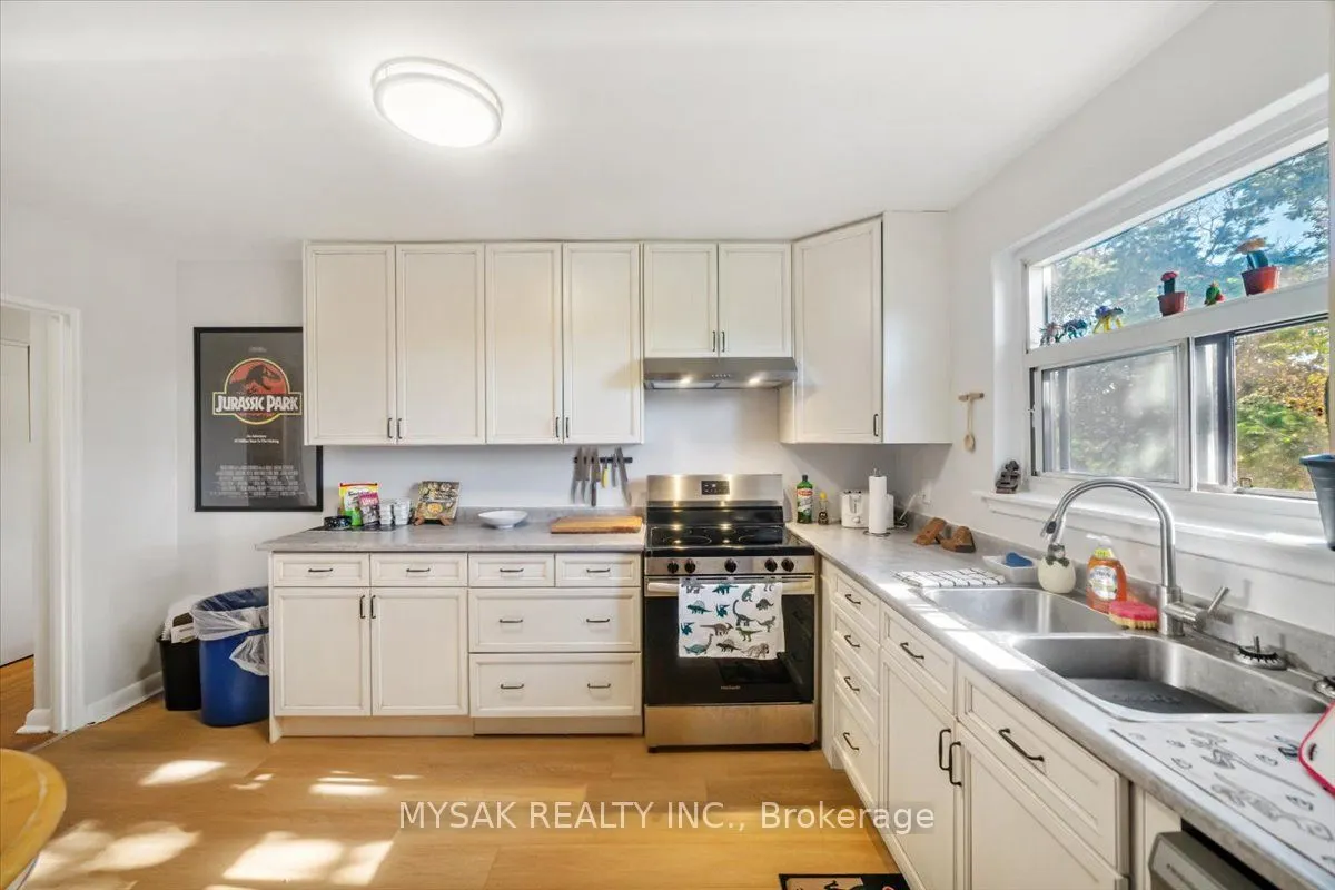1033 Ravine Road