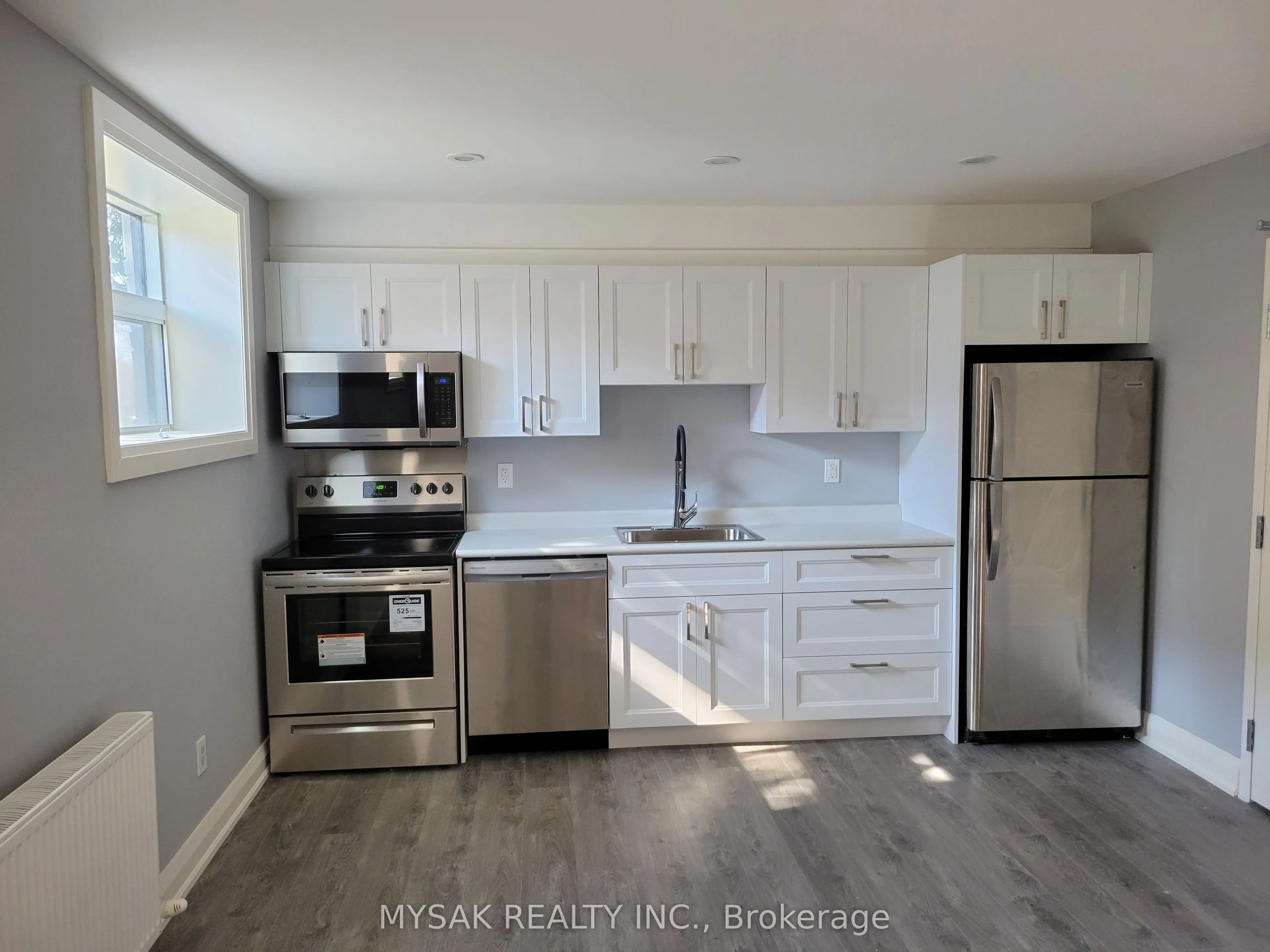 1033 Ravine Road