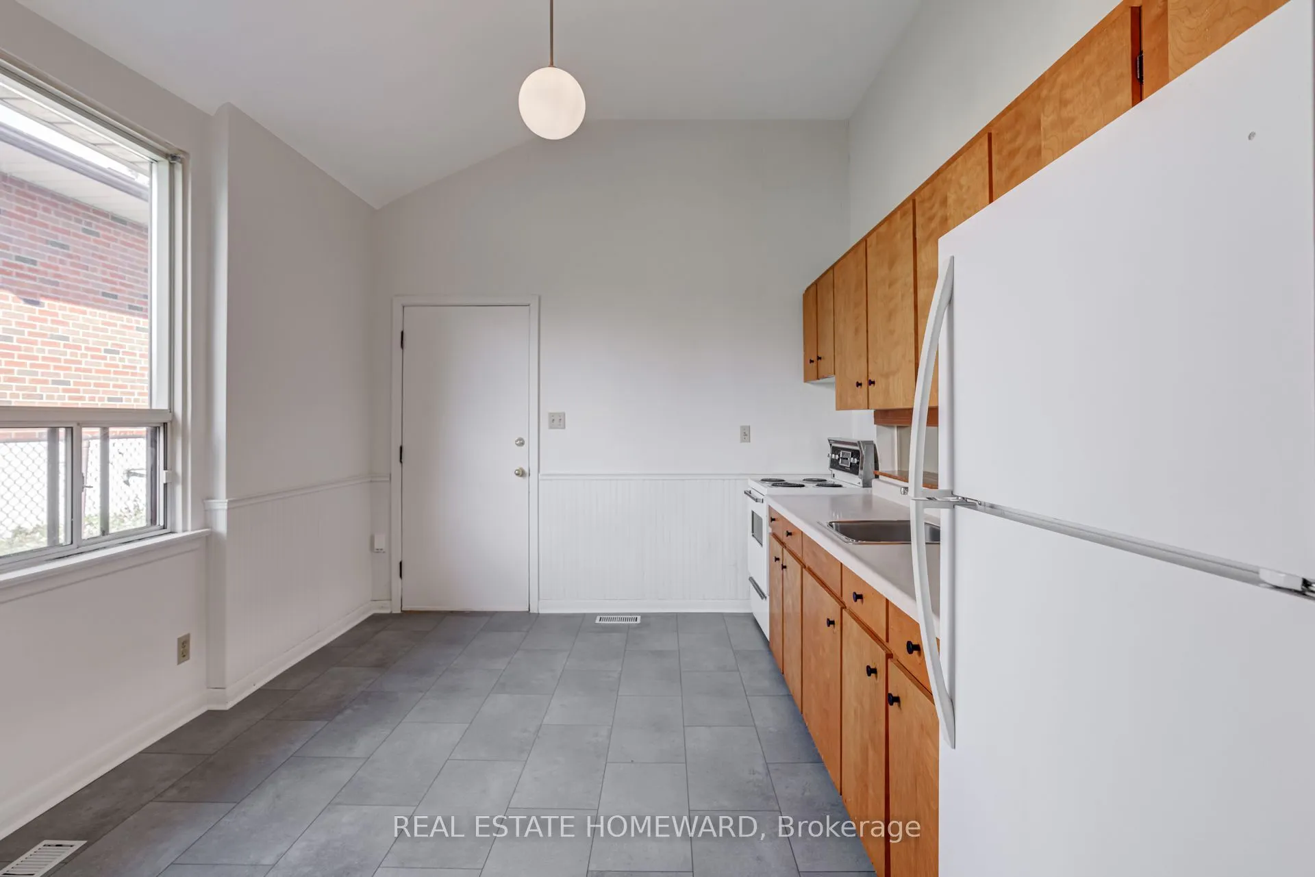 80 Wantanopa Crescent