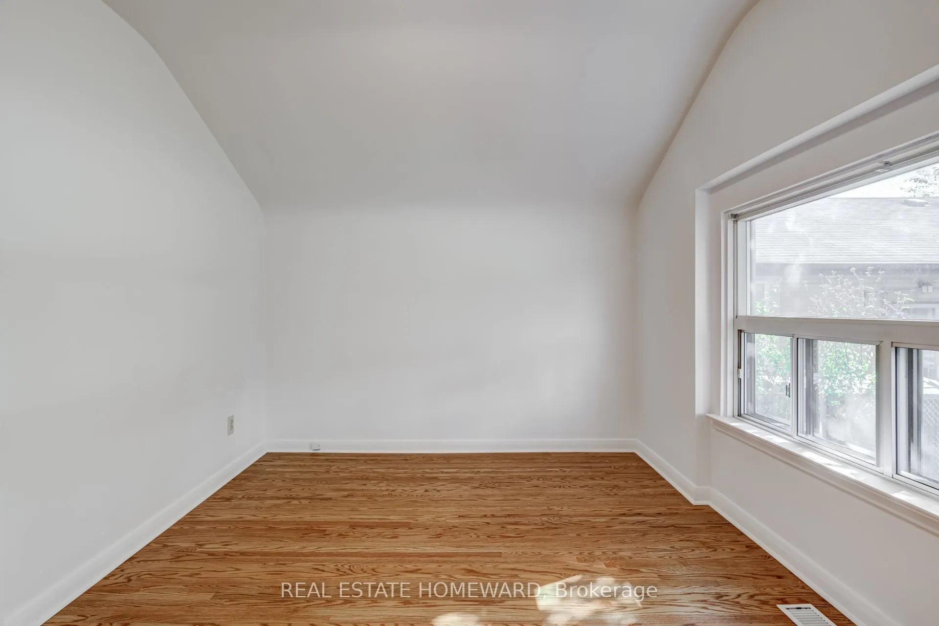 80 Wantanopa Crescent