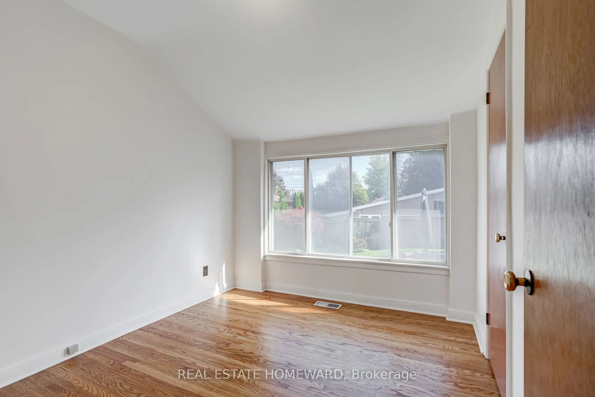 80 Wantanopa Crescent
