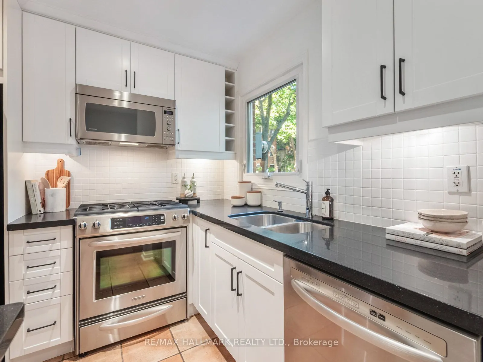 66 Boultbee Avenue, #2