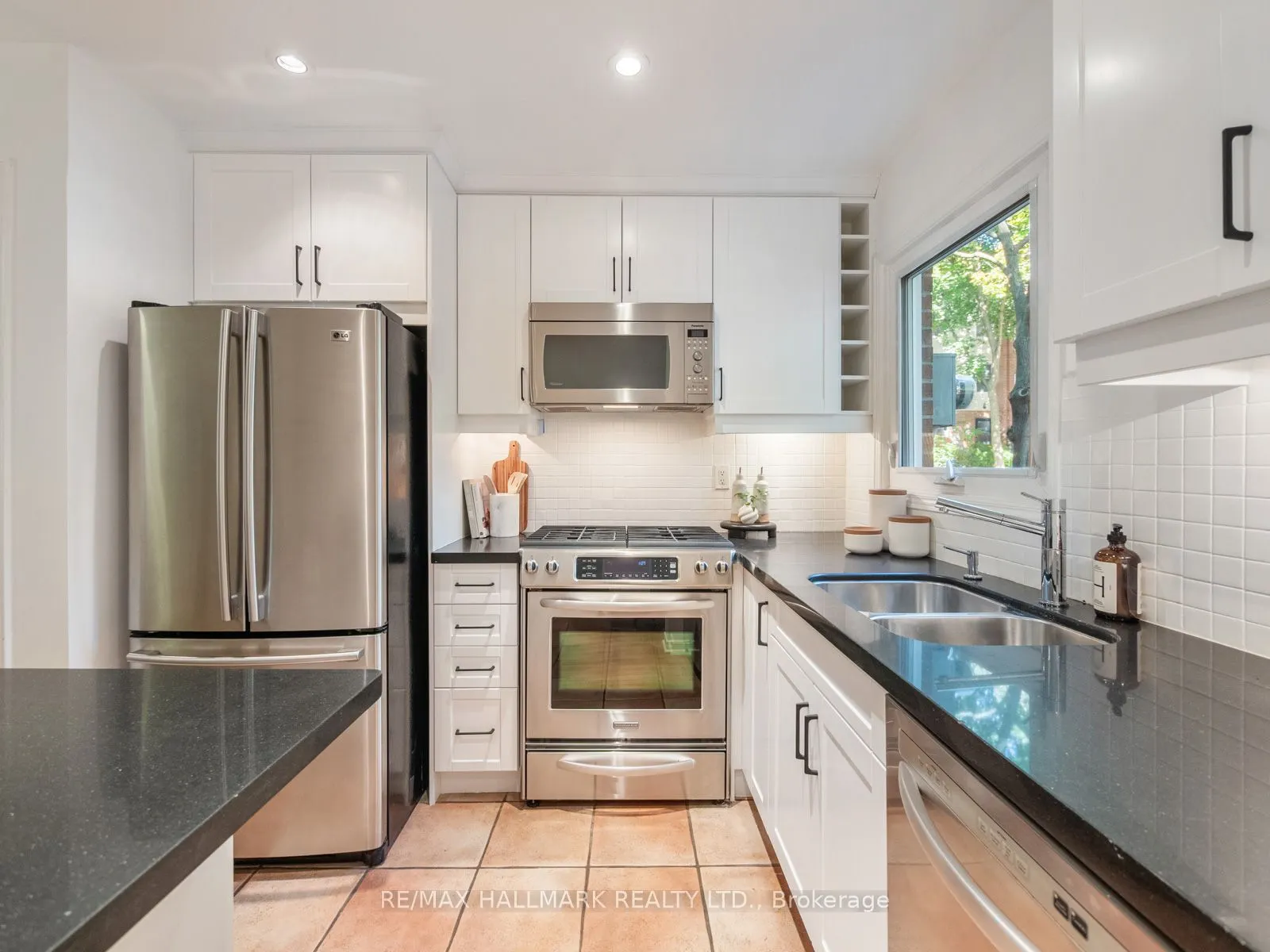 66 Boultbee Avenue, #2
