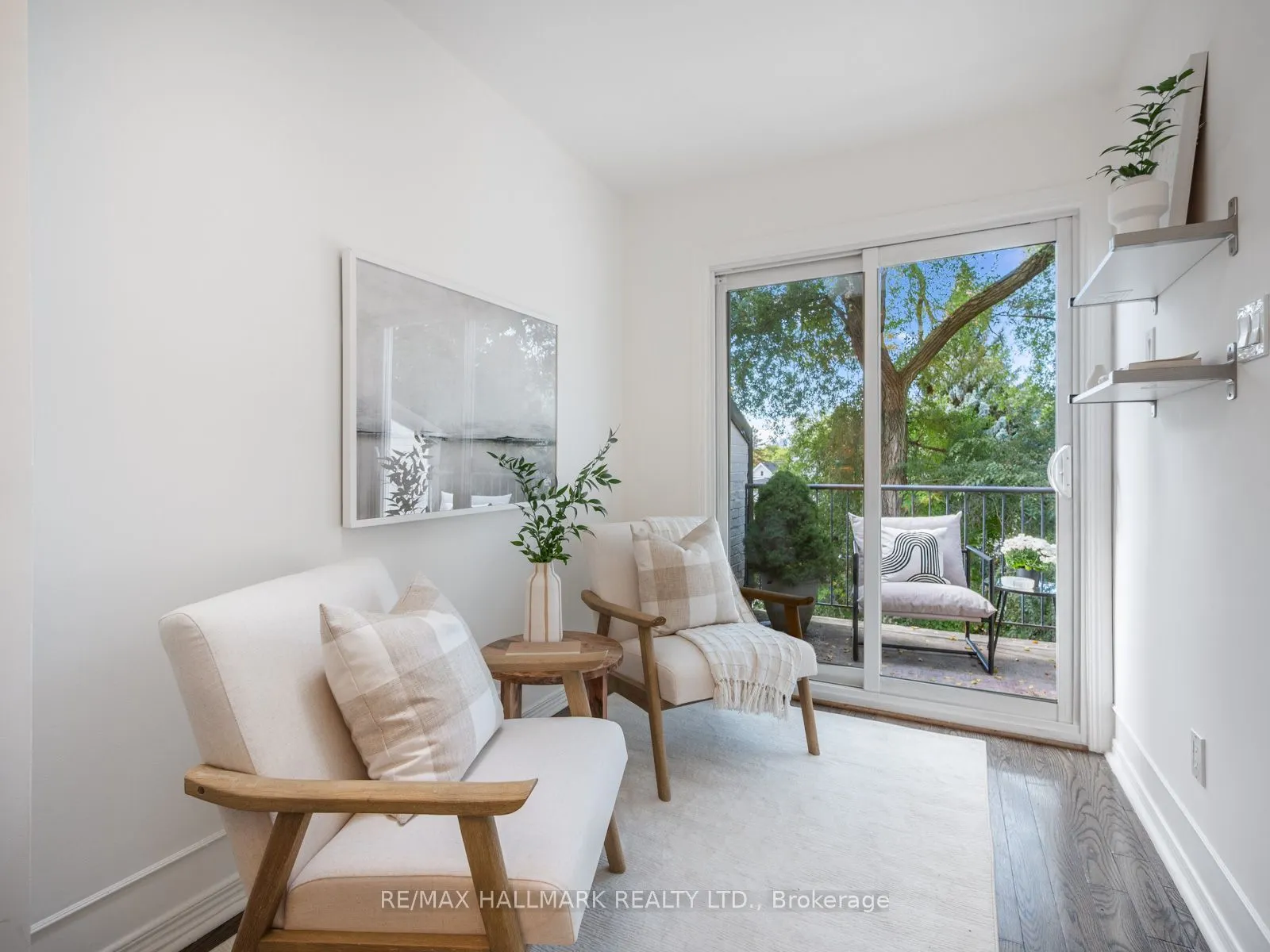 66 Boultbee Avenue, #2