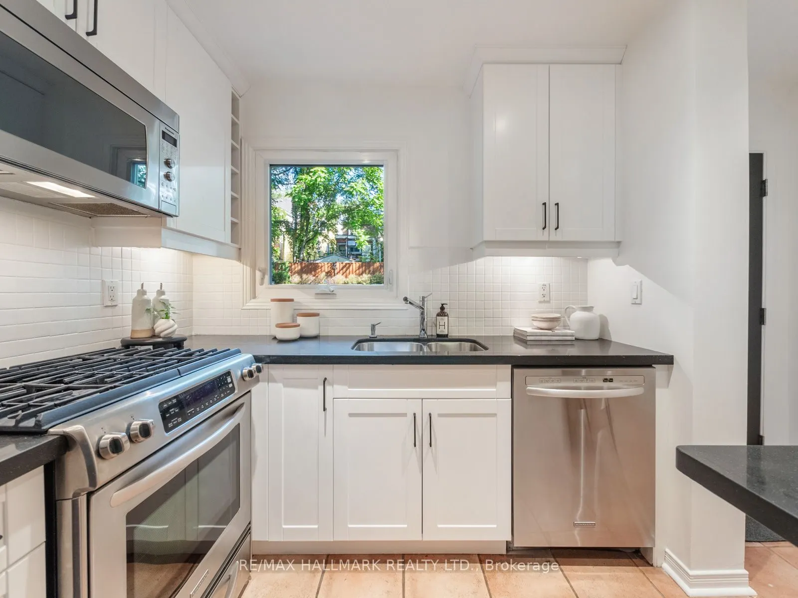 66 Boultbee Avenue, #2