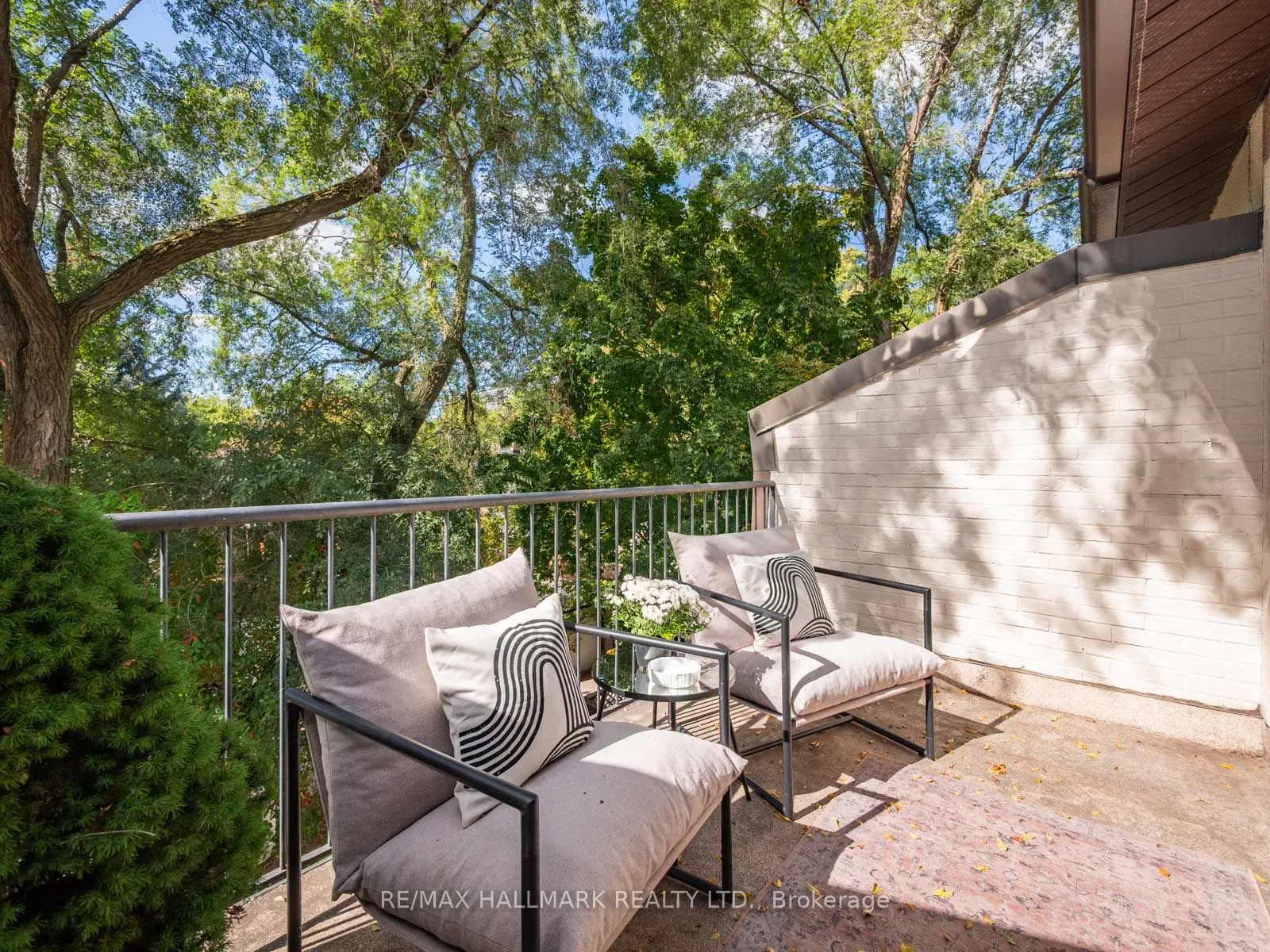 66 Boultbee Avenue, #2
