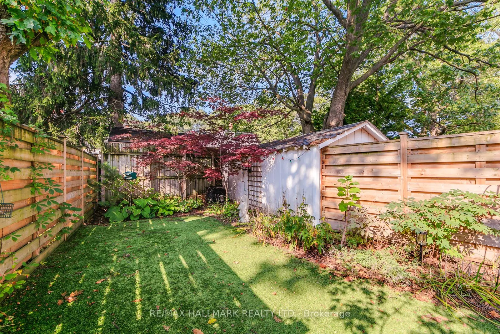 120 Warden Avenue