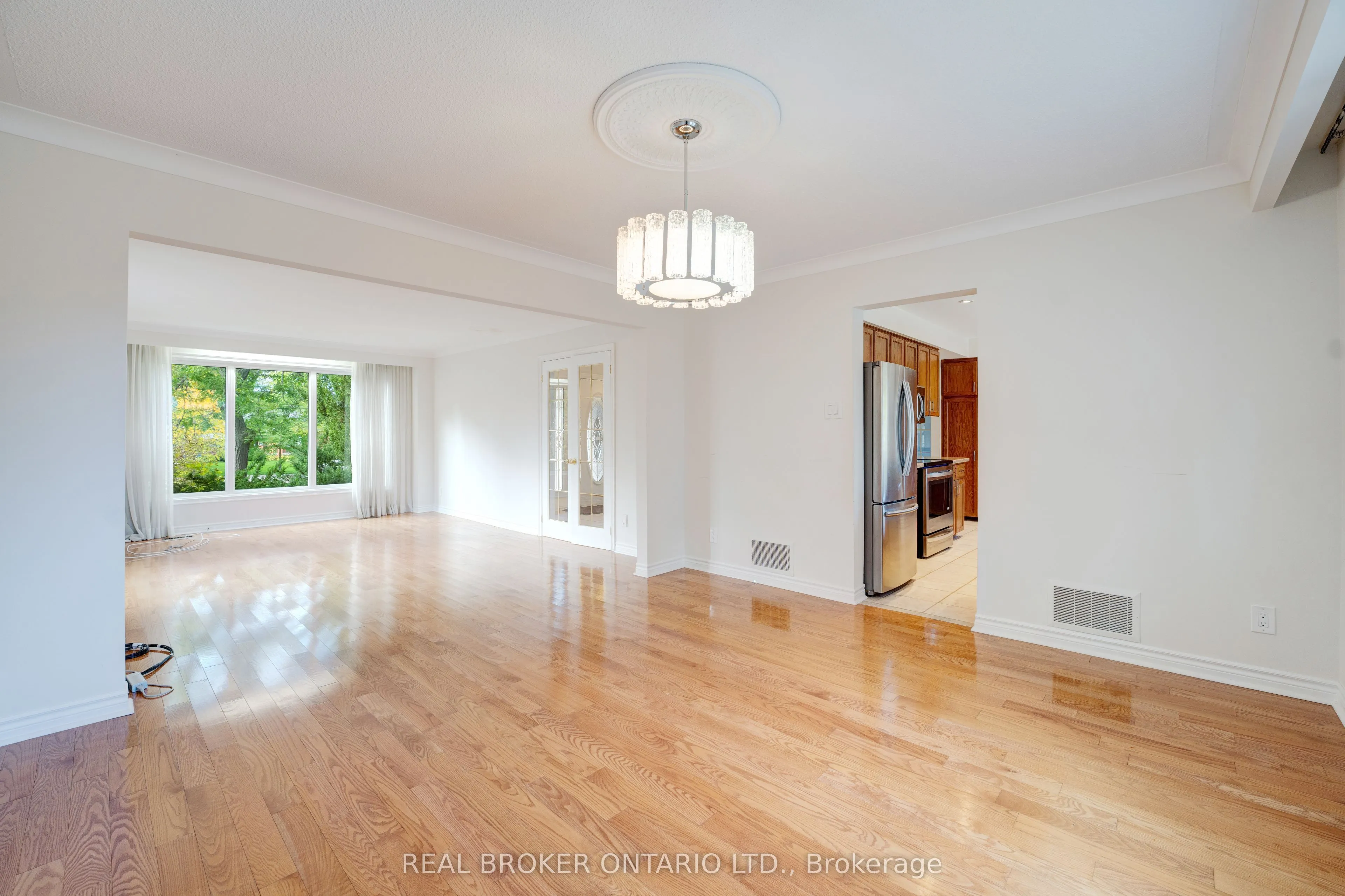 87A Hill Crescent
