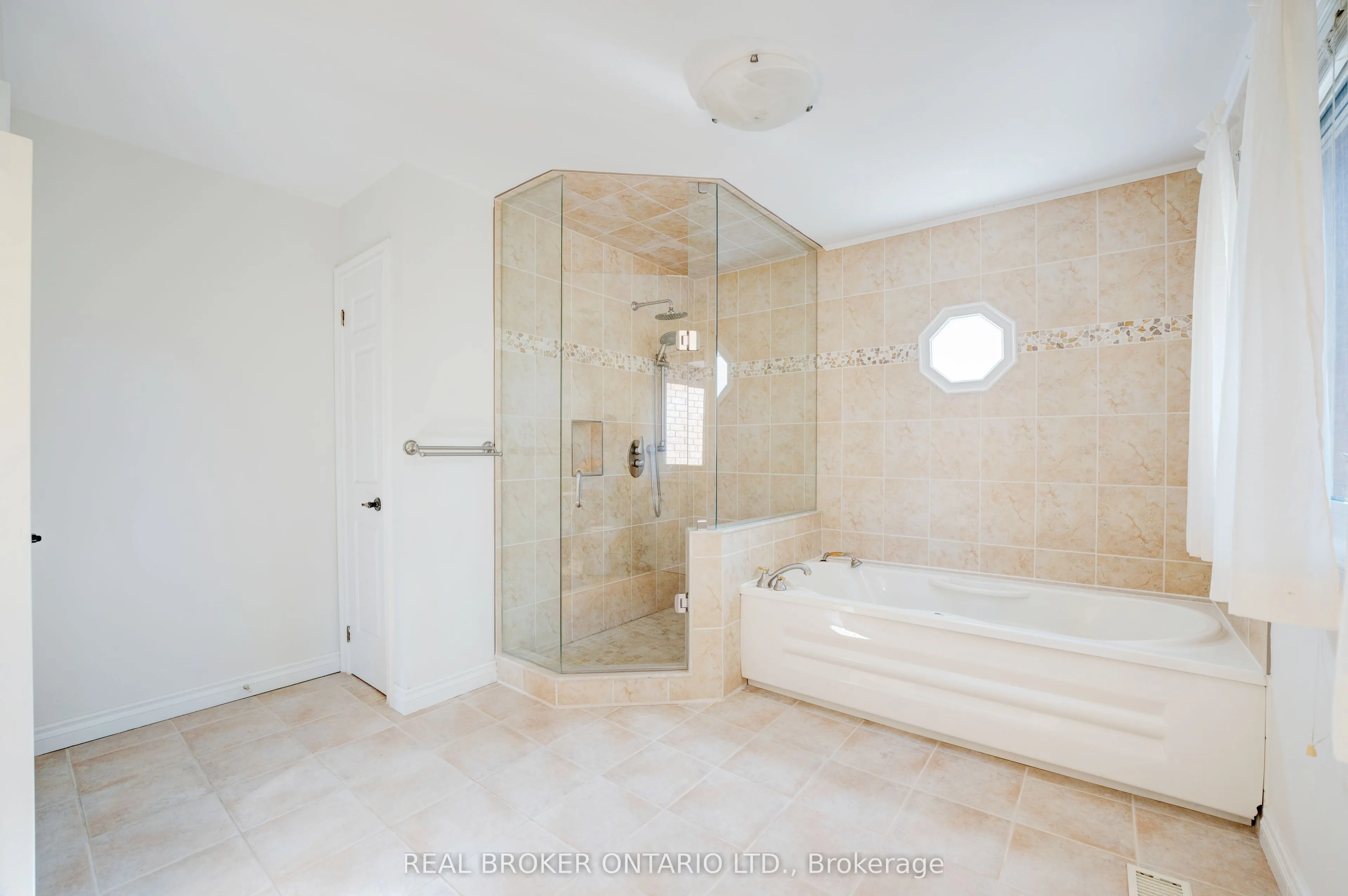 87A Hill Crescent