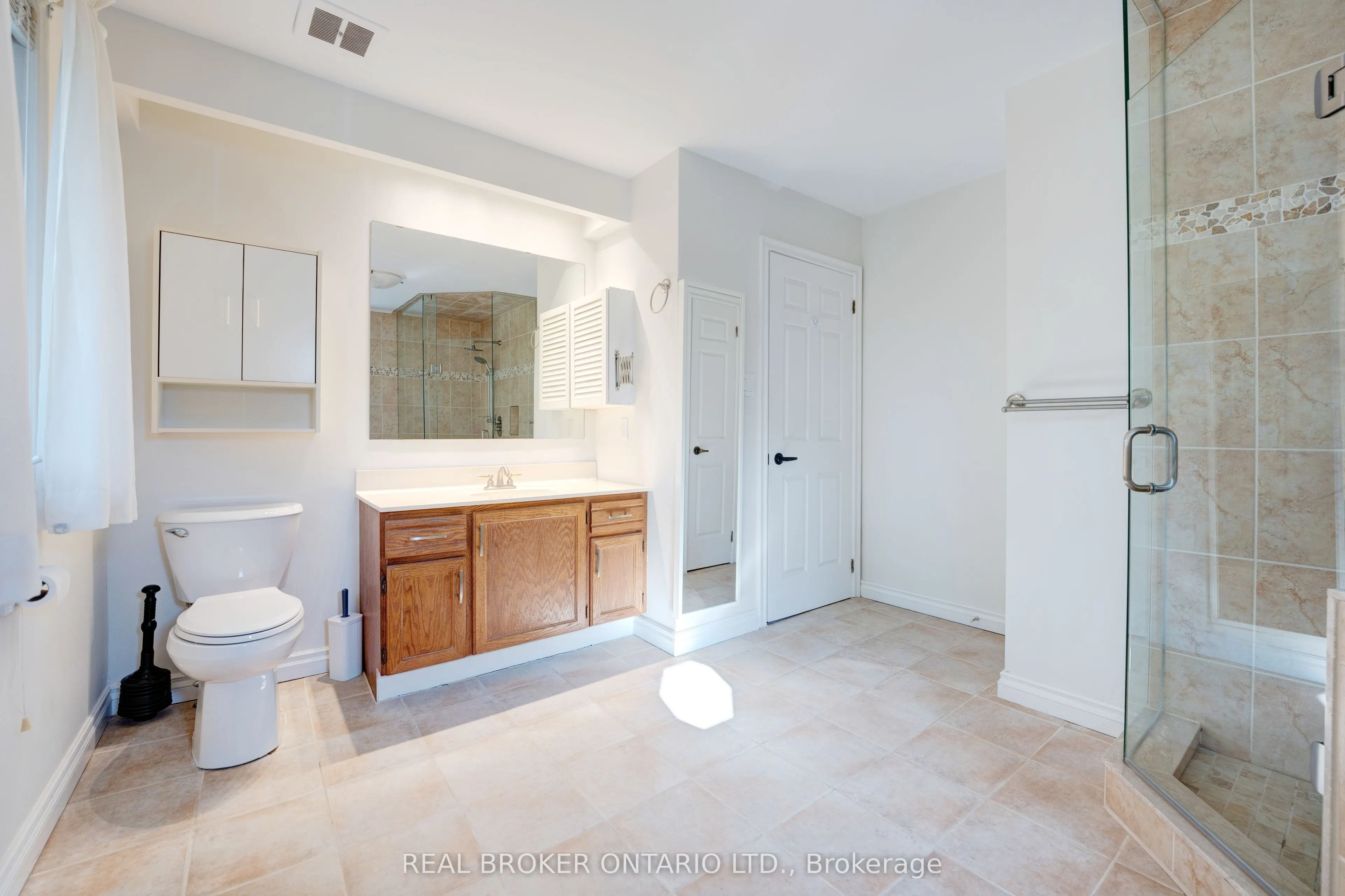 87A Hill Crescent