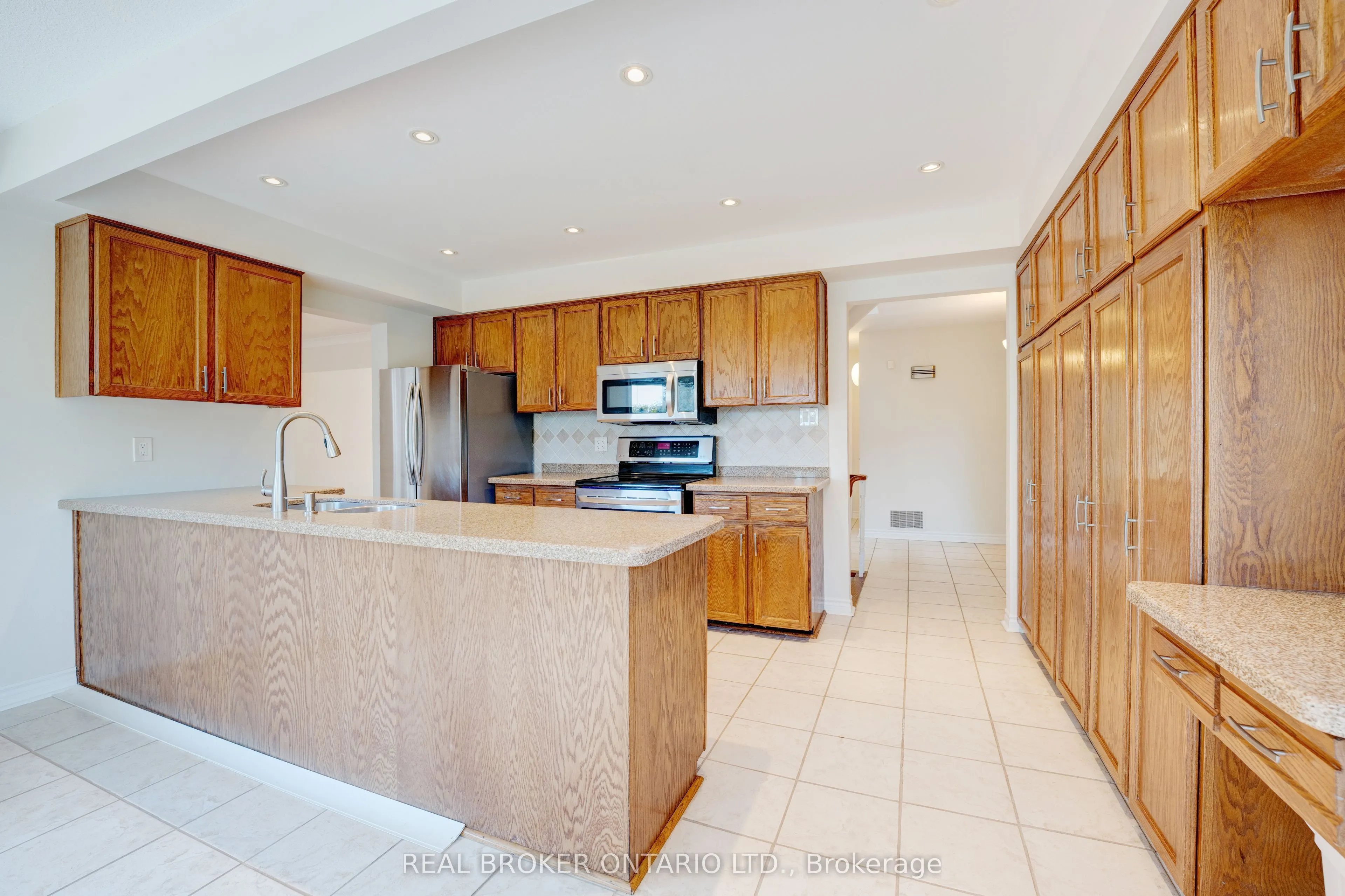 87A Hill Crescent