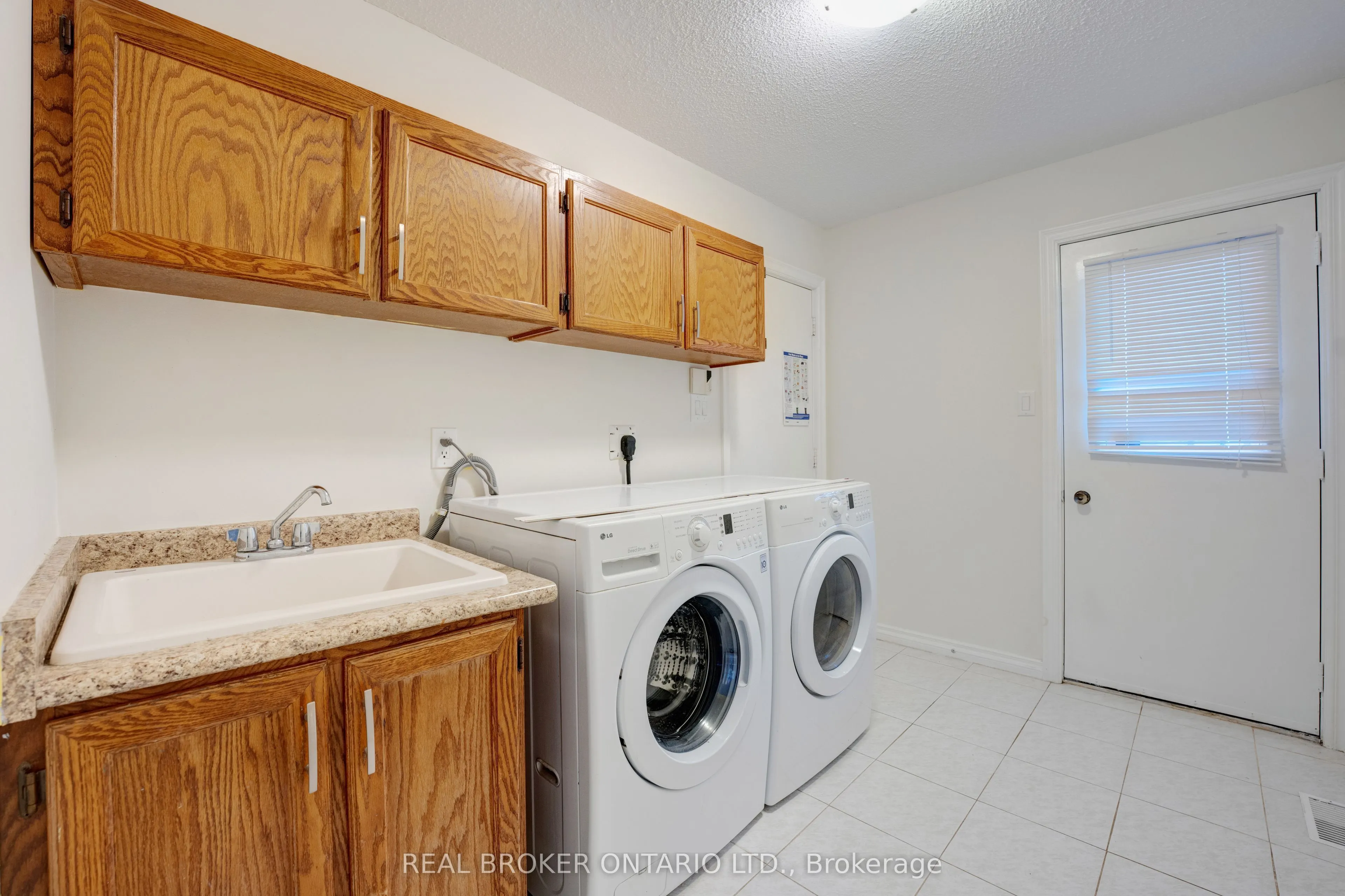 87A Hill Crescent