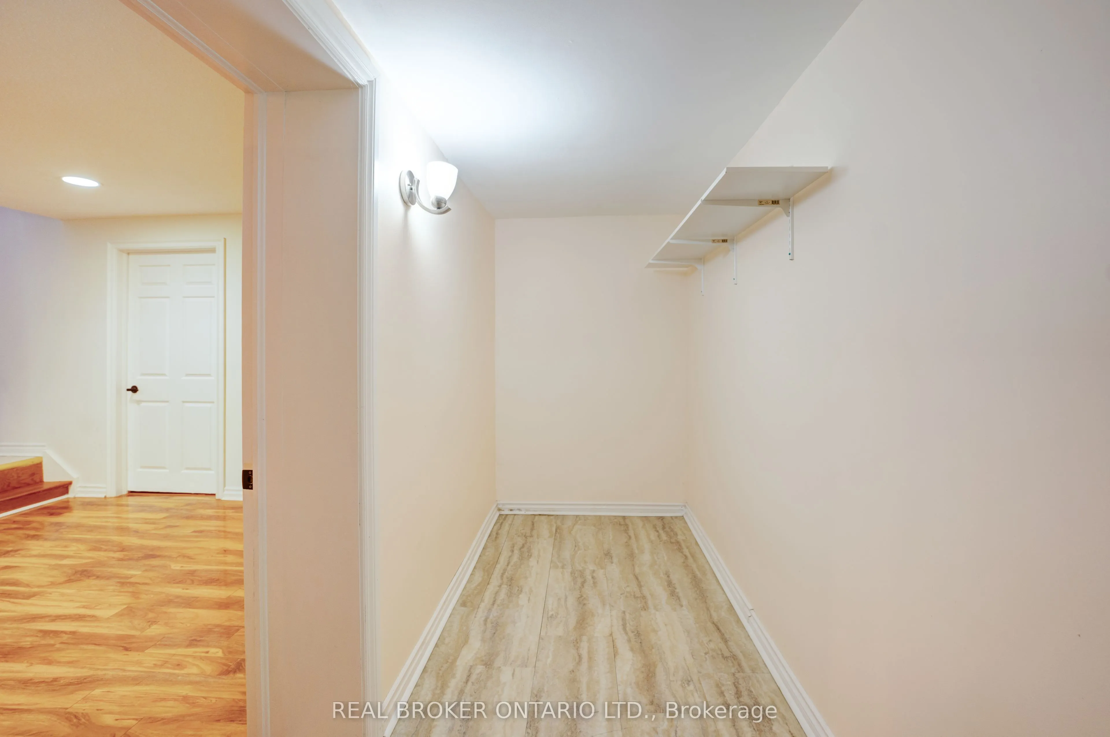 87A Hill Crescent