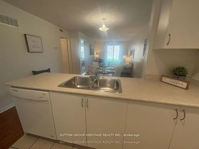 45 Petra Way, #1