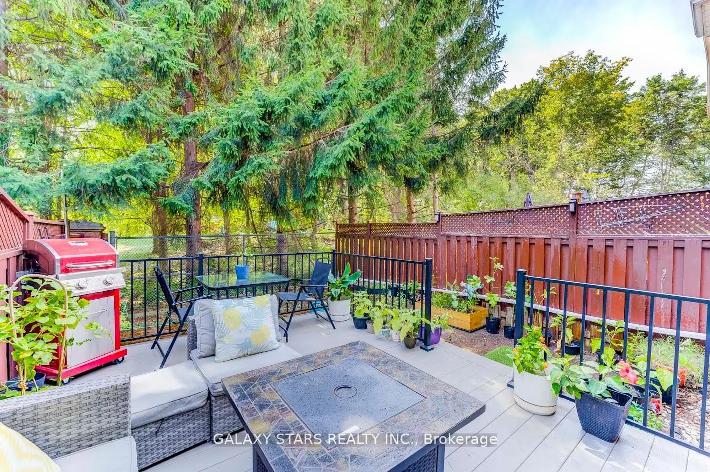 45 Booth Crescent