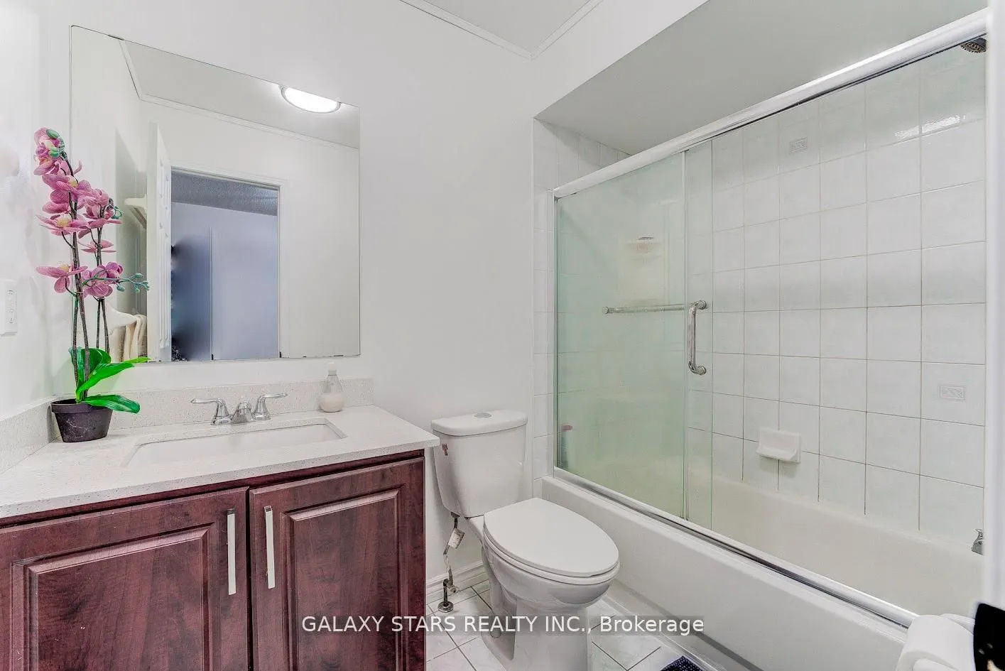 45 Booth Crescent