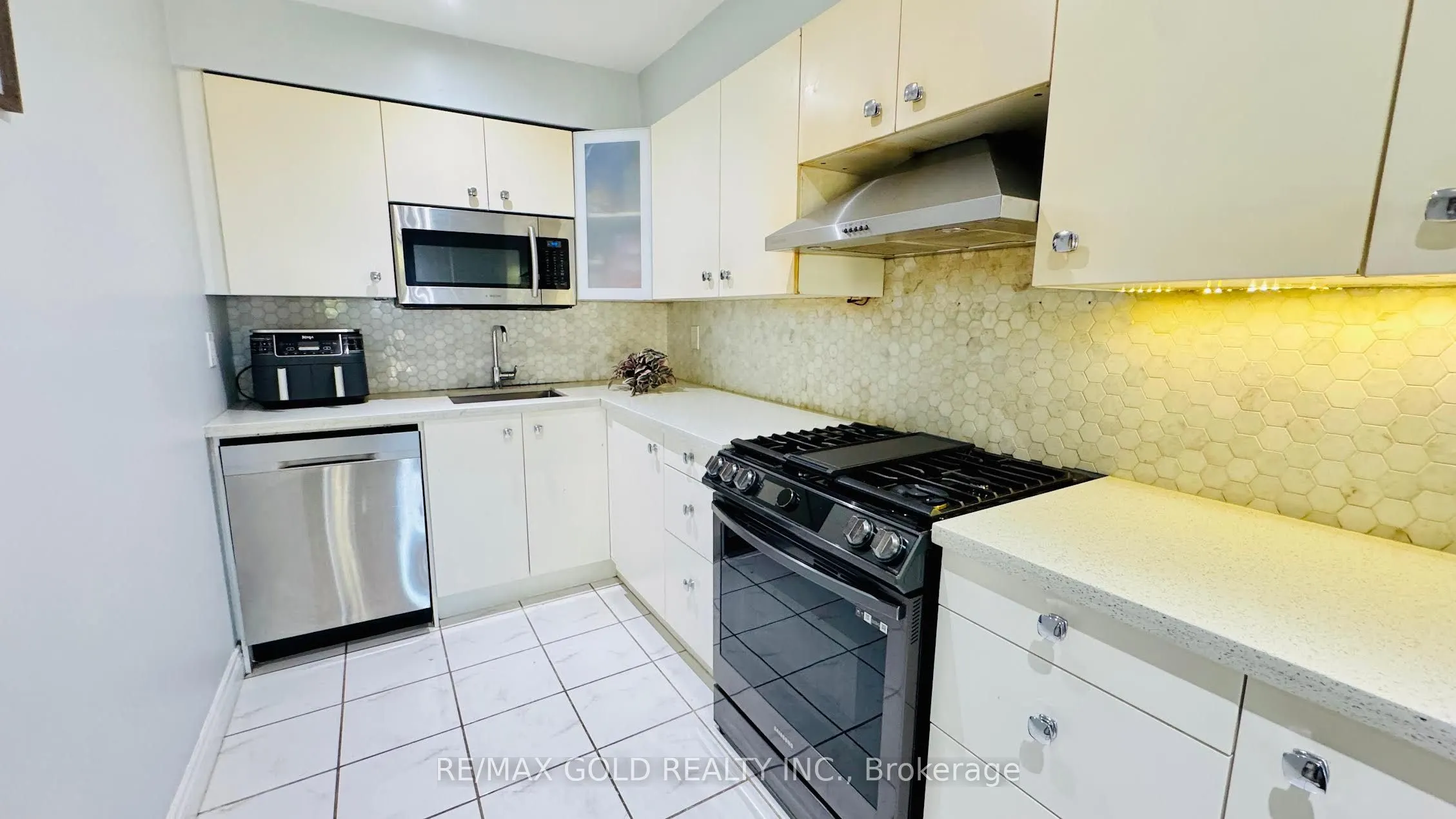 140 Quantrell Trail