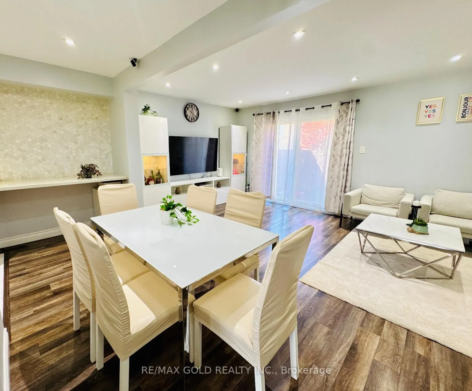 140 Quantrell Trail