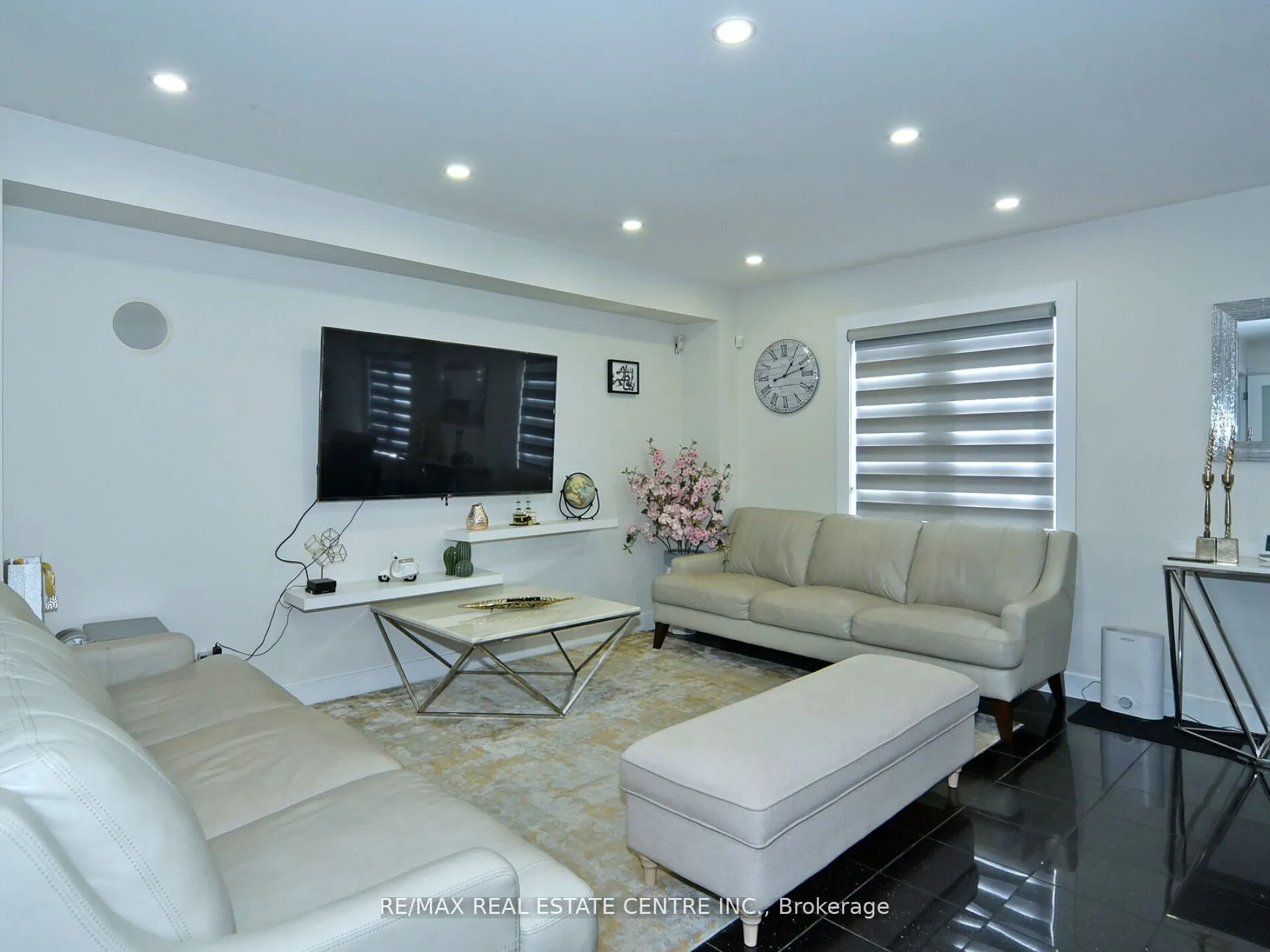 41 Fieldview Crescent