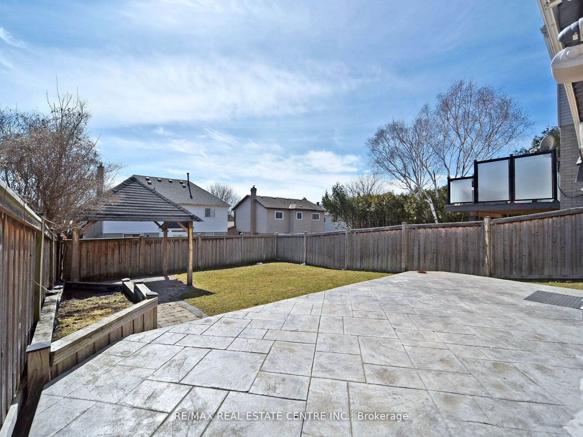 41 Fieldview Crescent
