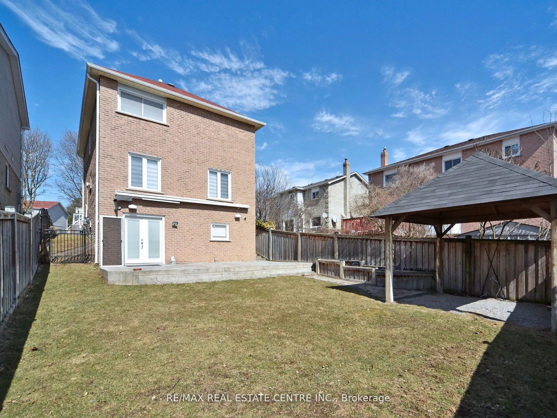 41 Fieldview Crescent