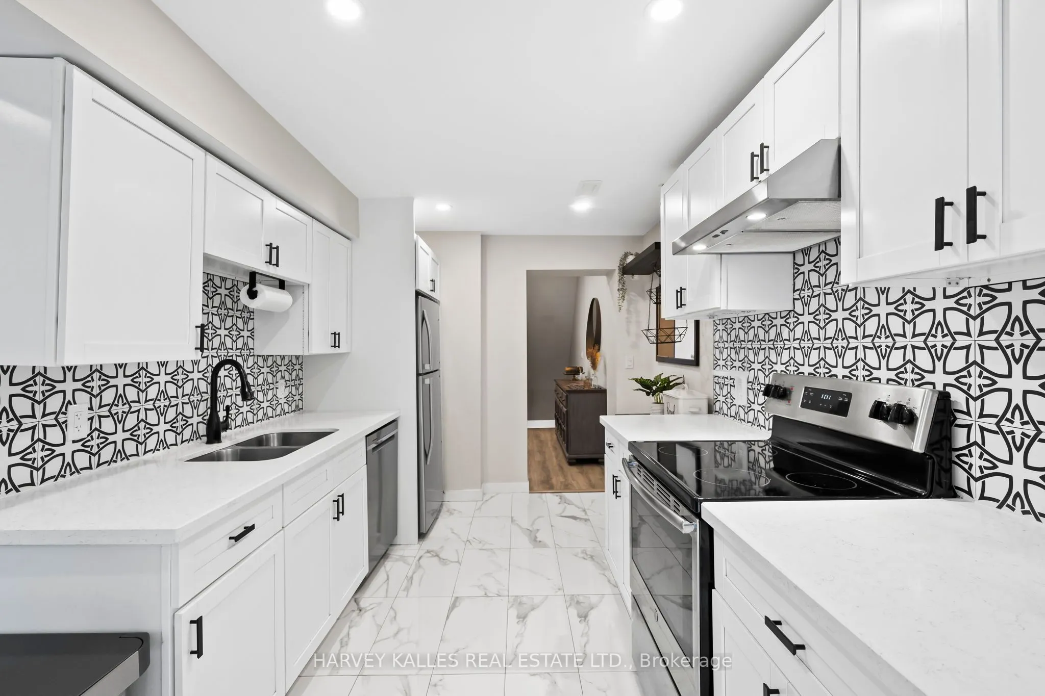1254 Woodbine Avenue