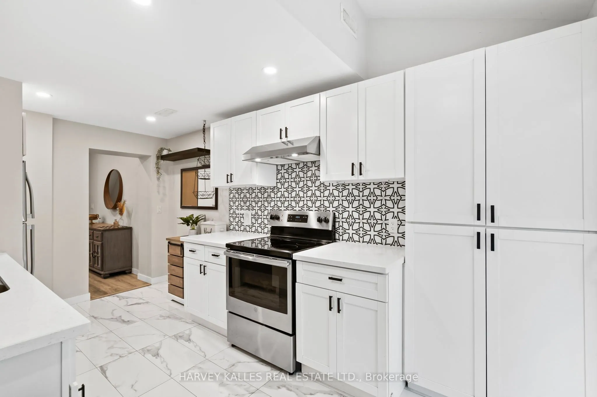 1254 Woodbine Avenue