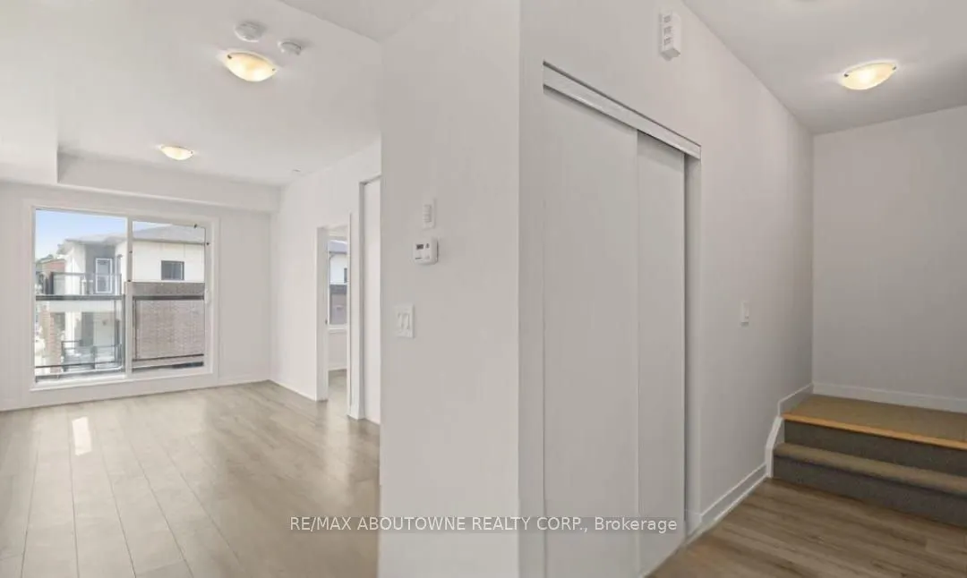 1695 Dersan Street, #220