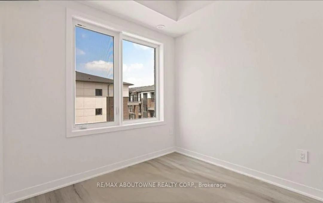 1695 Dersan Street, #220