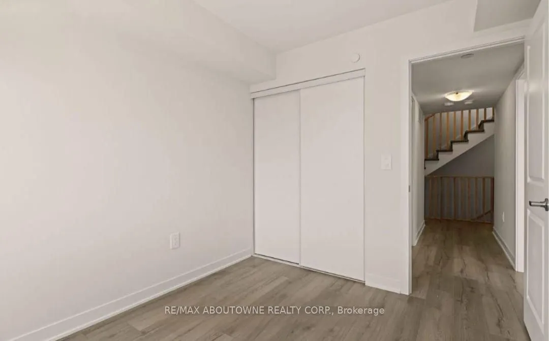 1695 Dersan Street, #220