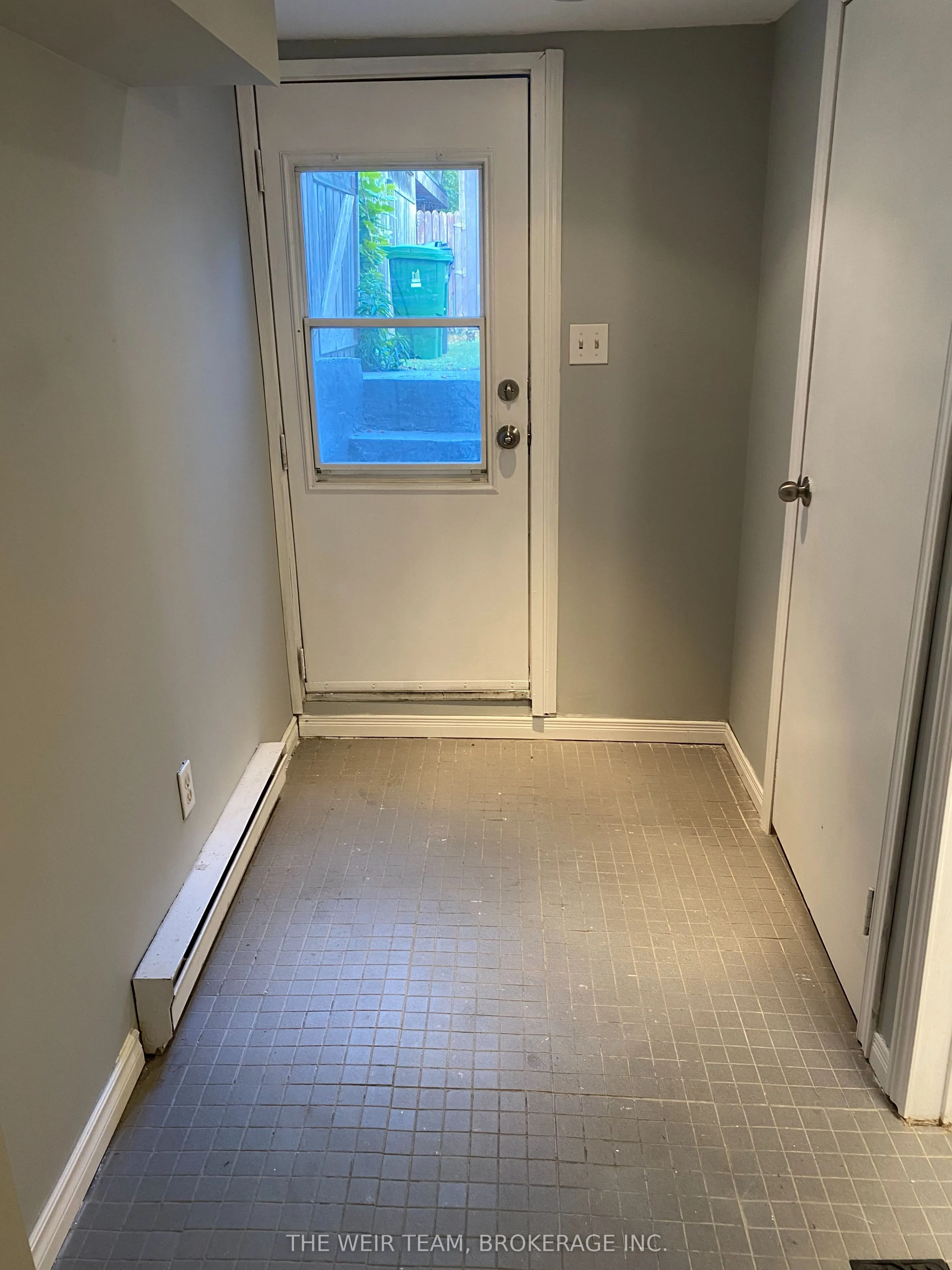 61 Rushbrooke Avenue, #Lower