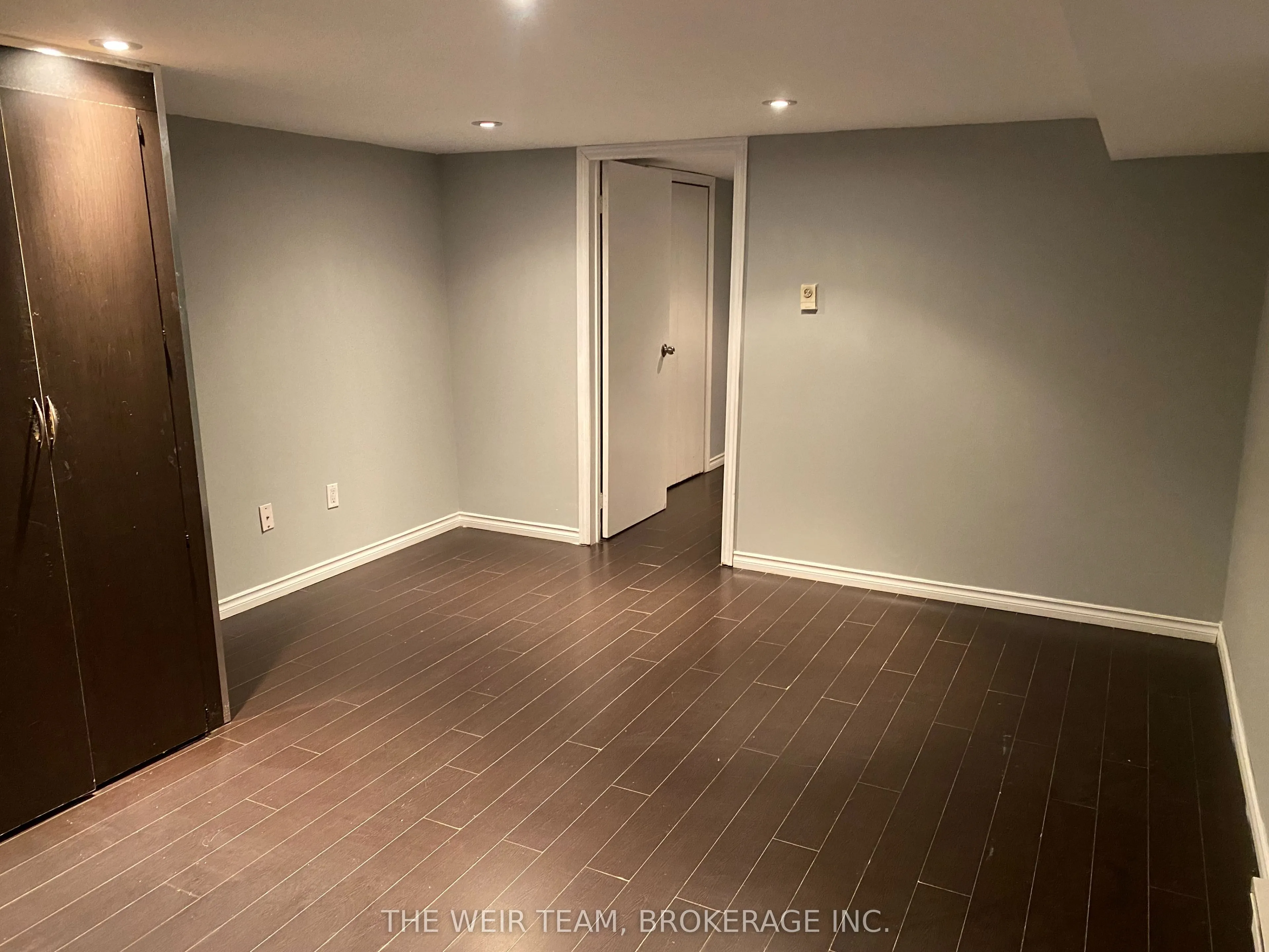 61 Rushbrooke Avenue, #Lower