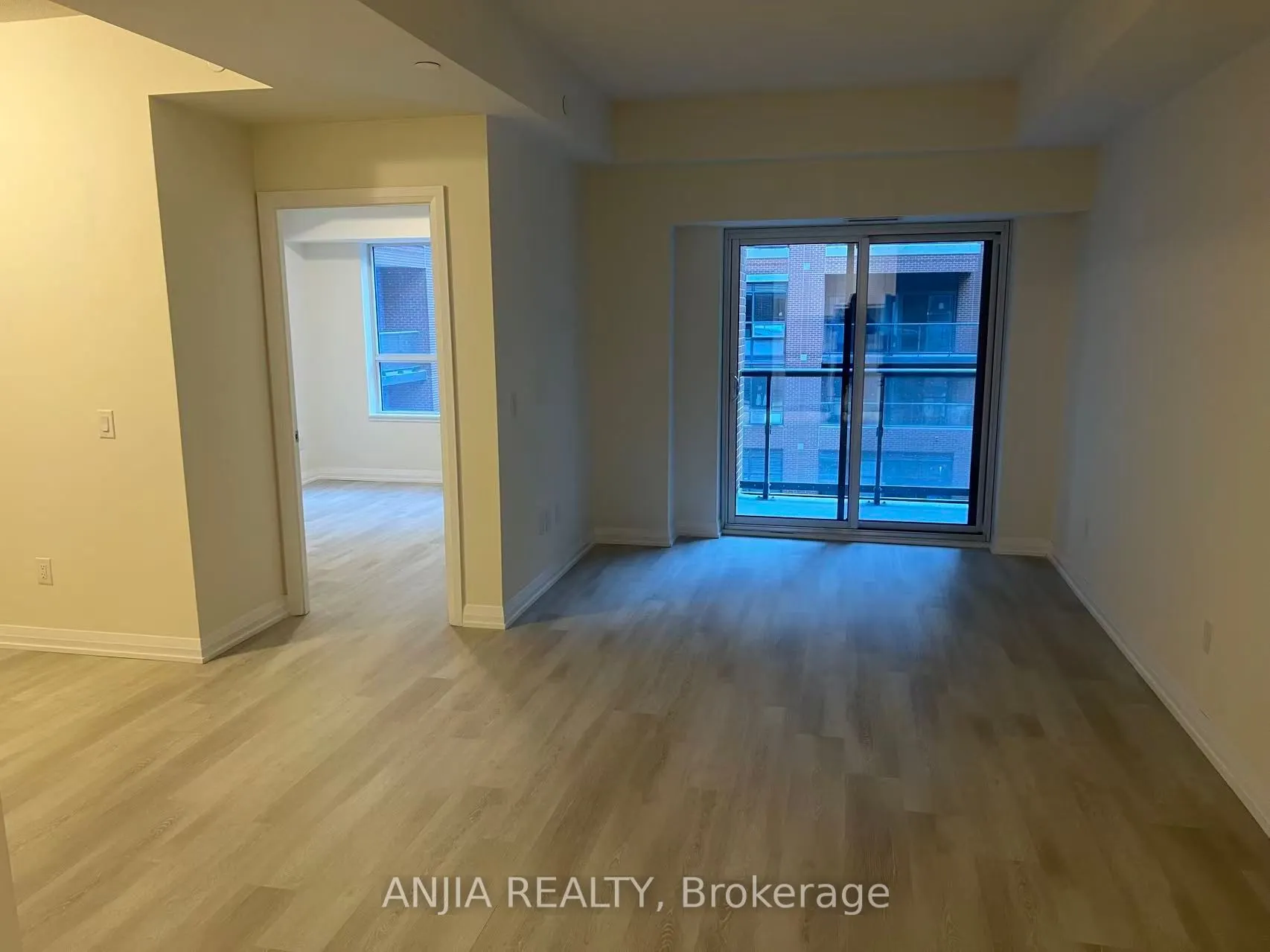 3270 Sheppard Avenue E, #430