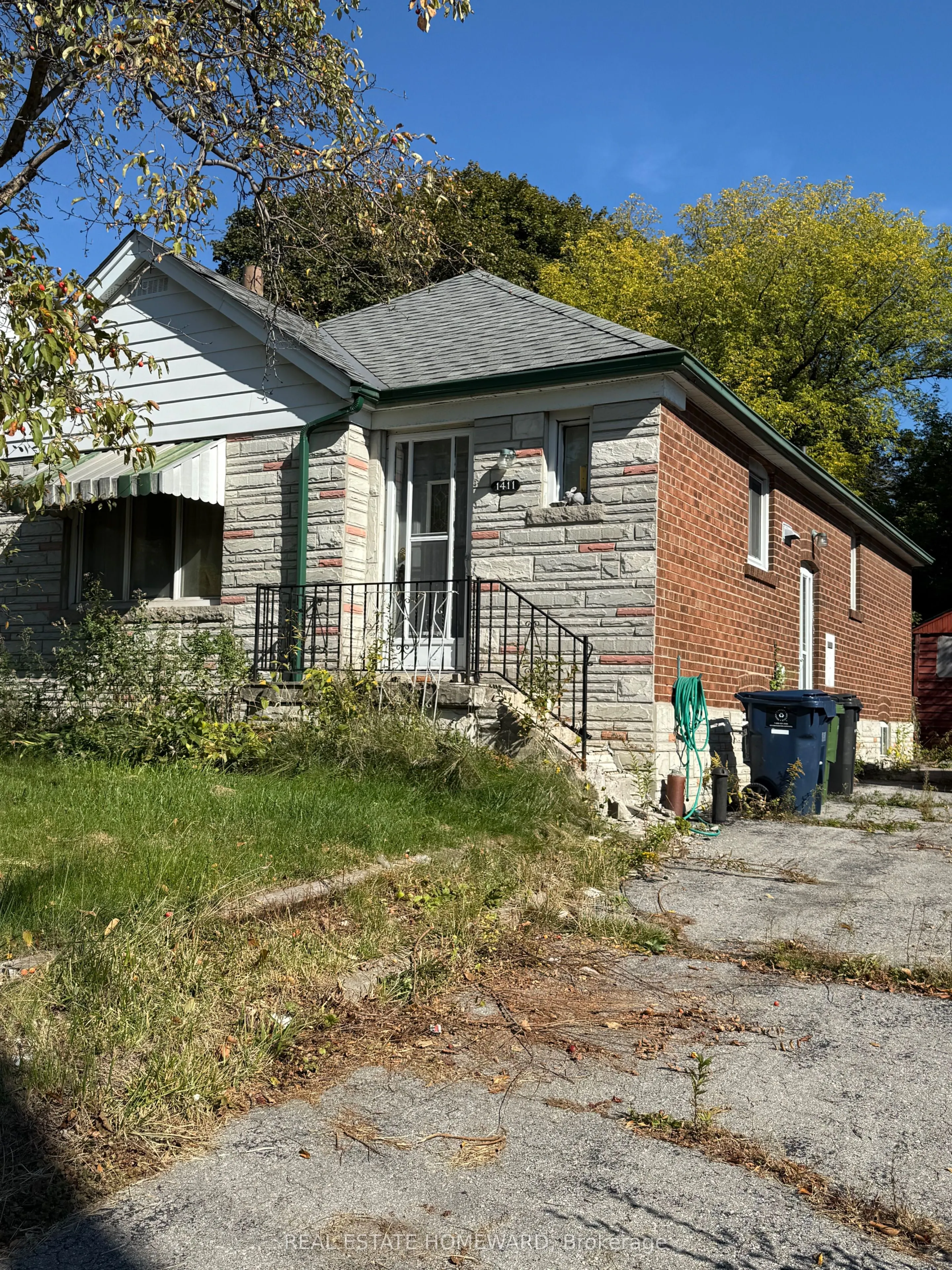 1411 Victoria Park Avenue
