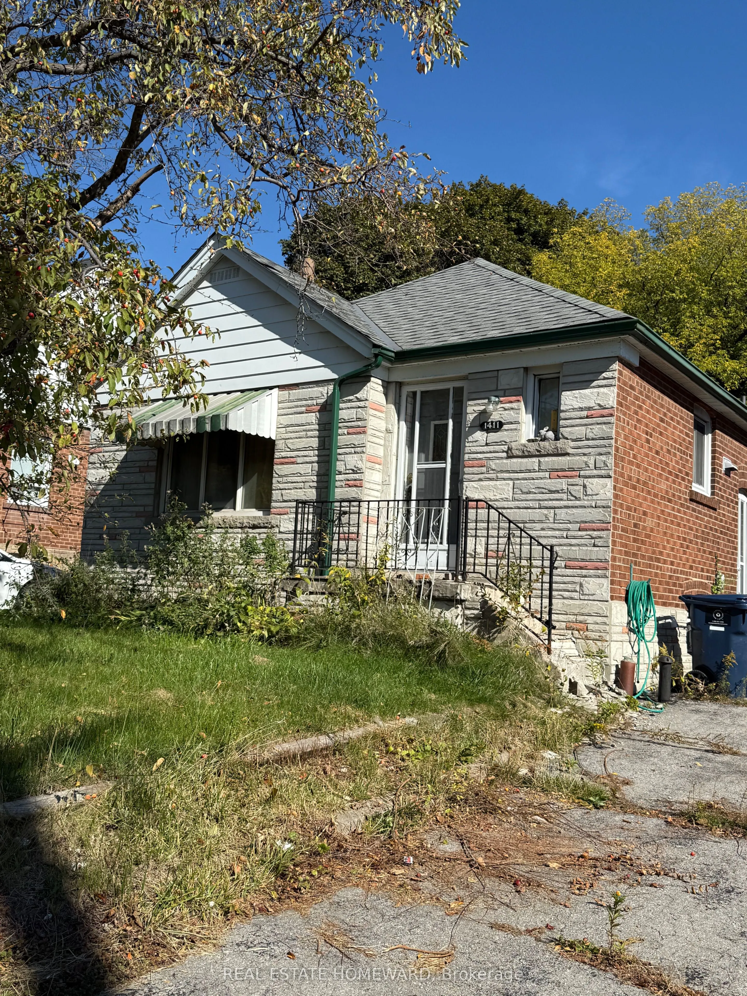 1411 Victoria Park Avenue