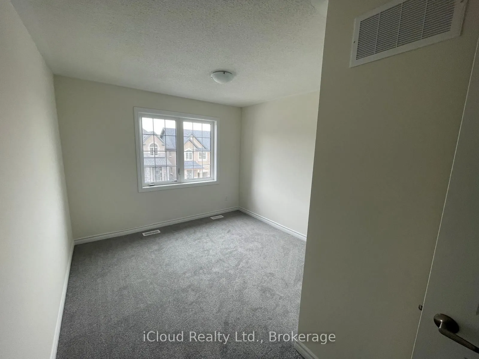 2507 Athena Path