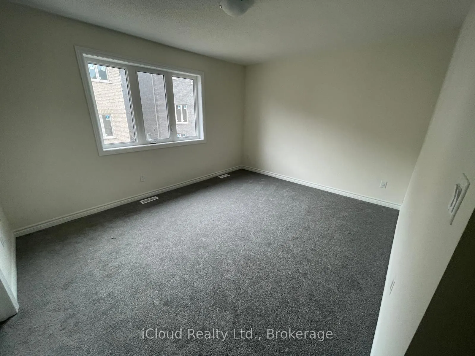 2507 Athena Path