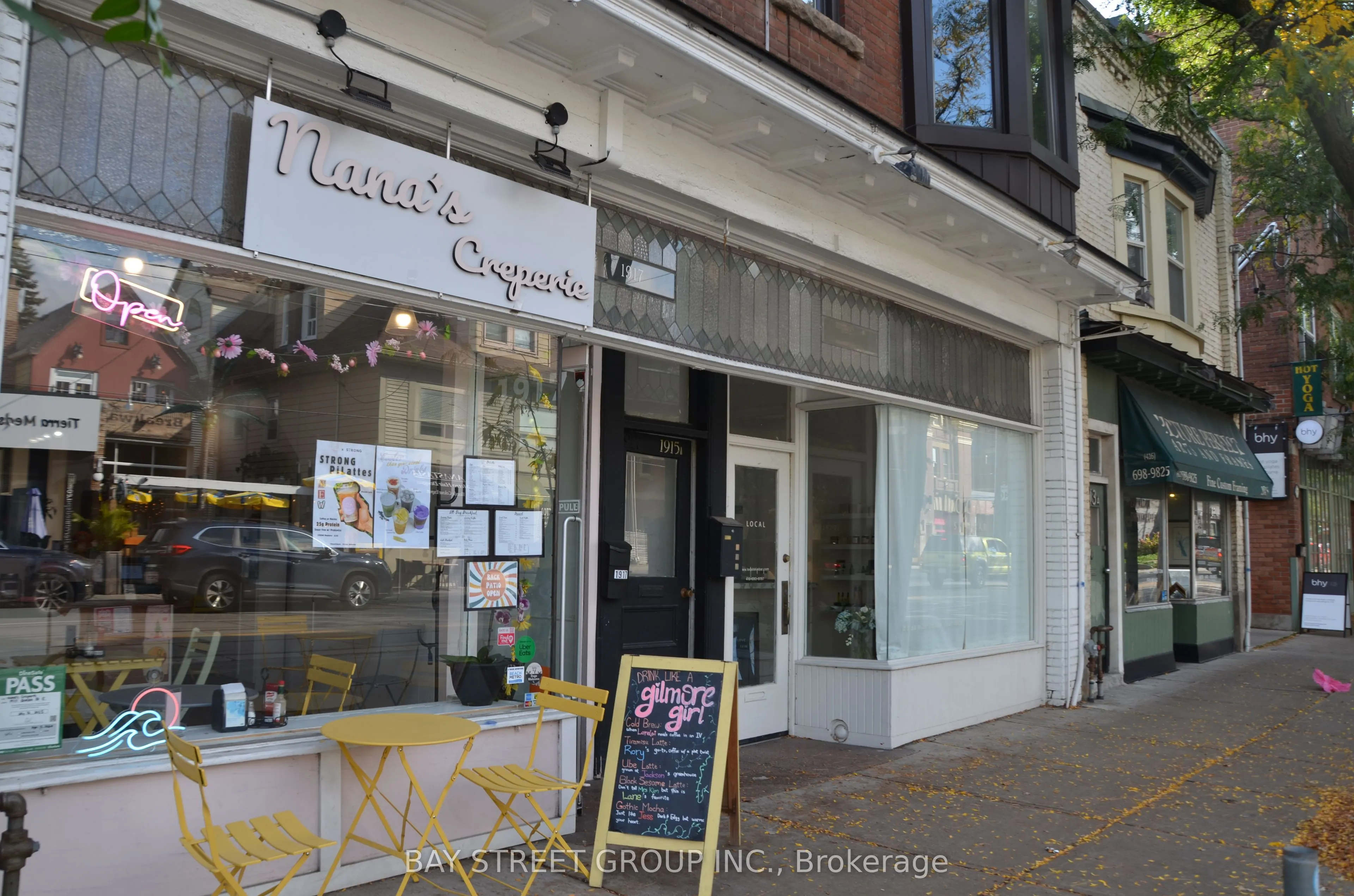 1915A Queen Street E