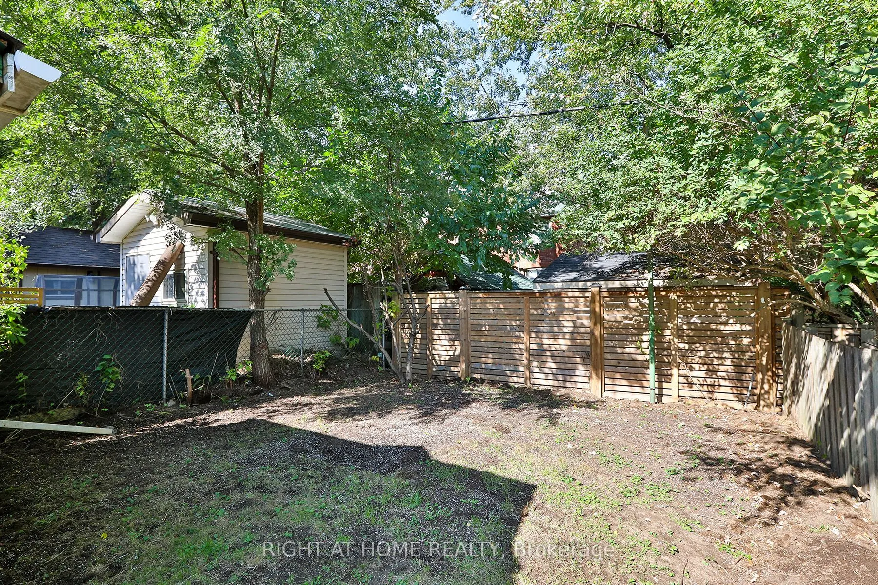 230 Milverton Boulevard