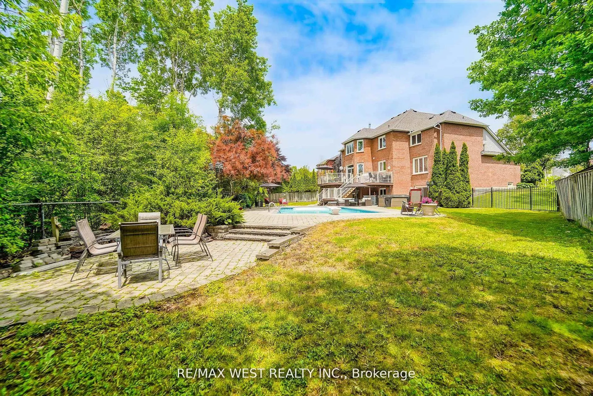 113 Sandcherry Court
